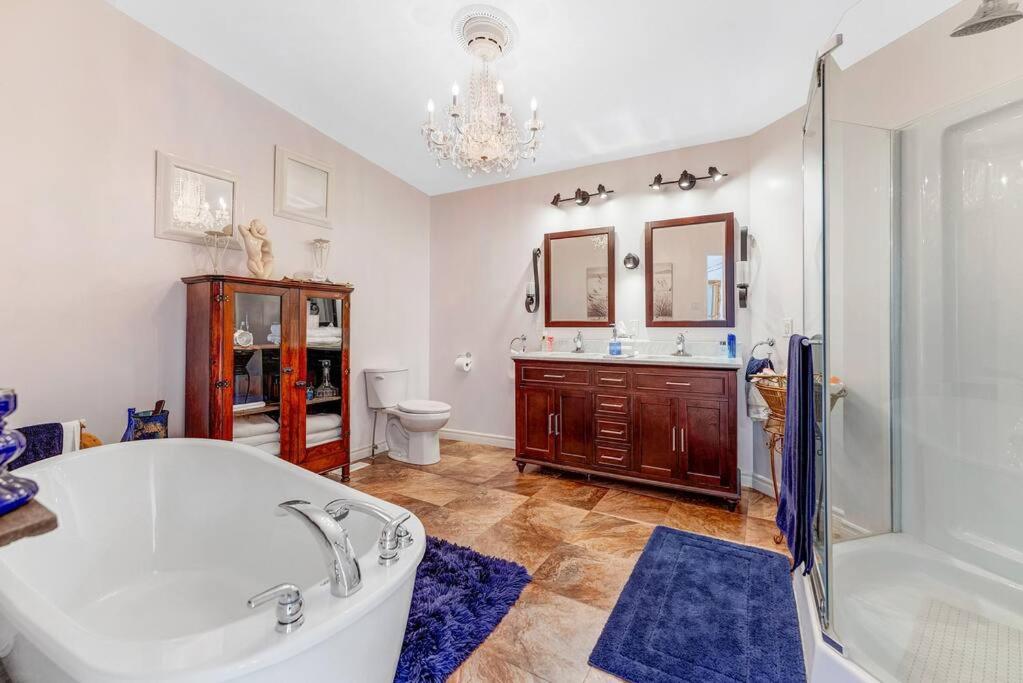 Kings Wee Castle 6BR Serene Luxury Family Retreat