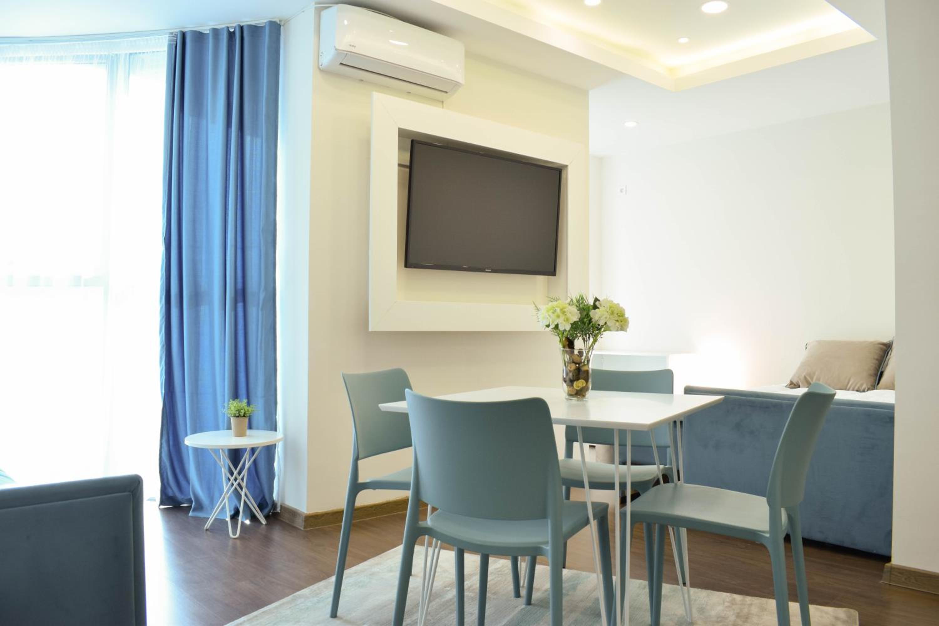 Urban Vibe Apartments