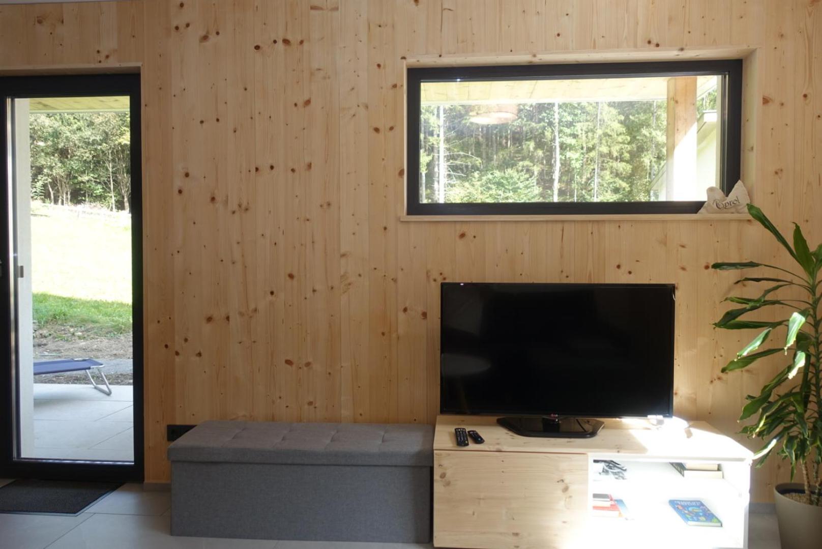 Waldblick - Neubau - Self-Check-In - kein Verkehr - am Wald - Parkplätze vor Tür - apartment or double room