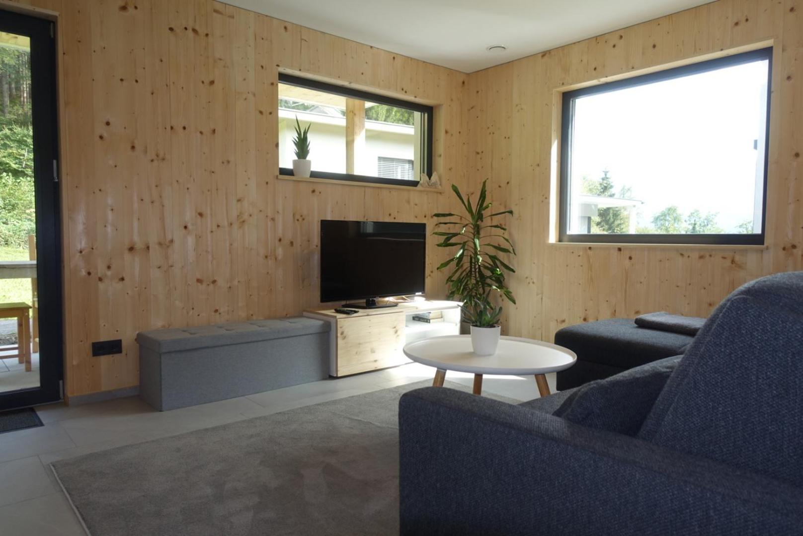 Waldblick - Neubau - Self-Check-In - kein Verkehr - am Wald - Parkplätze vor Tür - apartment or double room