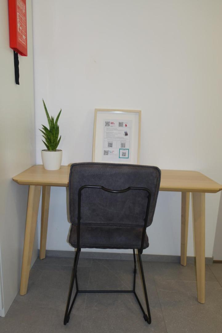 Waldblick - Neubau - Self-Check-In - kein Verkehr - am Wald - Parkplätze vor Tür - apartment or double room