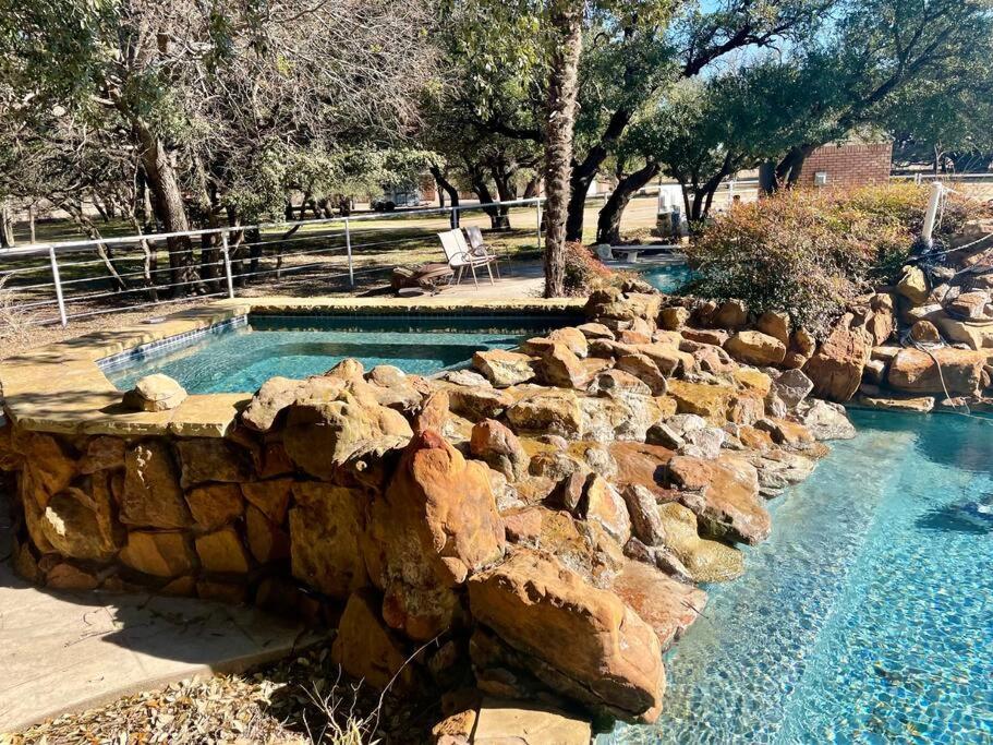 Stunning Country Mansion Estate in SW Fort Worth view 3
