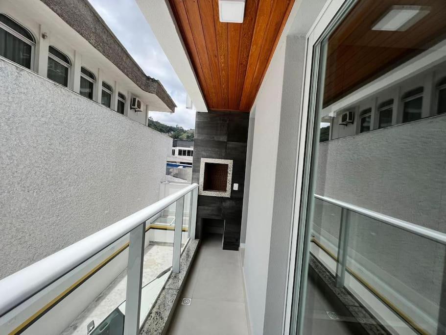 Studio novo no centro de Florianópolis
