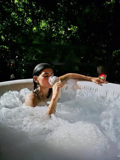 Private intimate villa 2pax with jacuzzi beautiful view