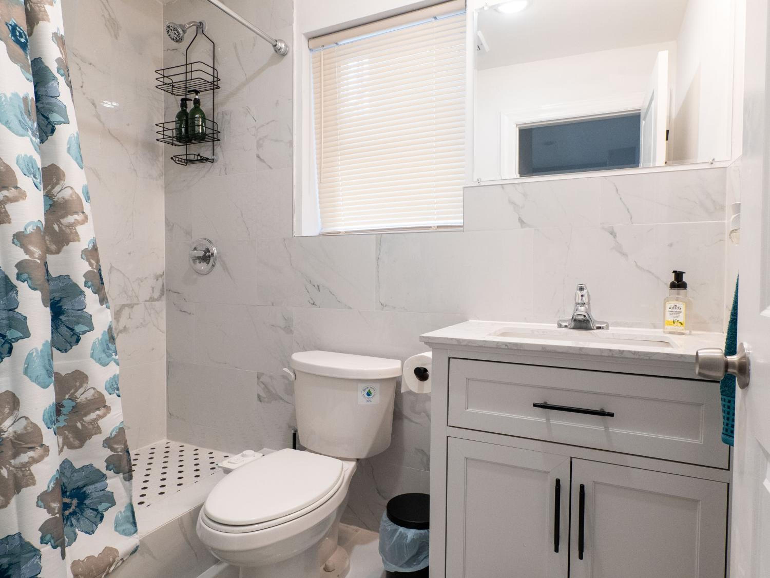 4 New Apts - 3 Bed Apt 1st Floor & 3 Bed Apt 2nd Floor - 1 Bed Studio Apt Ground Floor & 1 Bed Studio Apt Ground Floor near Penn Station EWR Airport Beth I, photo 47