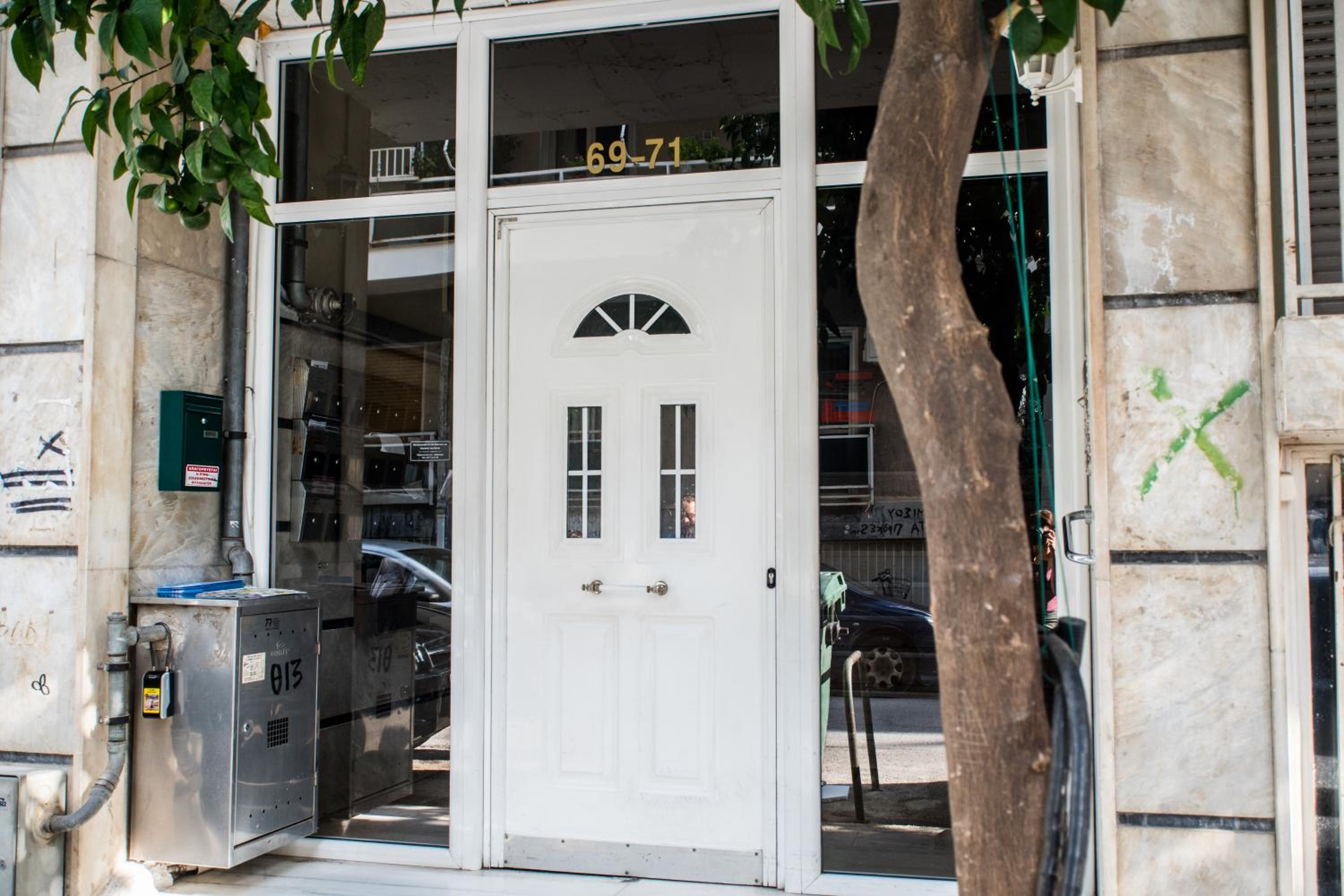 Prime Location, Renovated Flat!