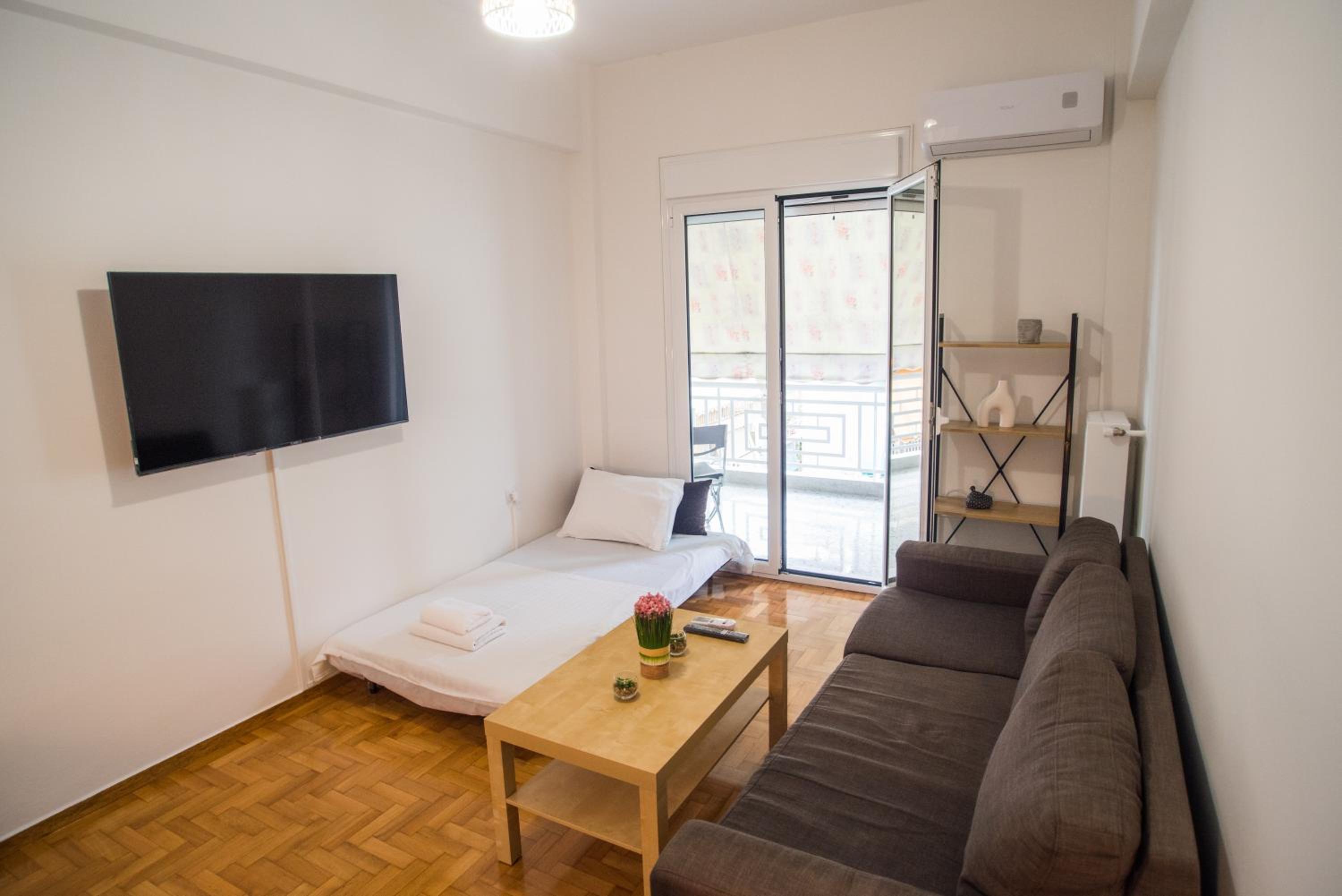 Prime Location, Renovated Flat!