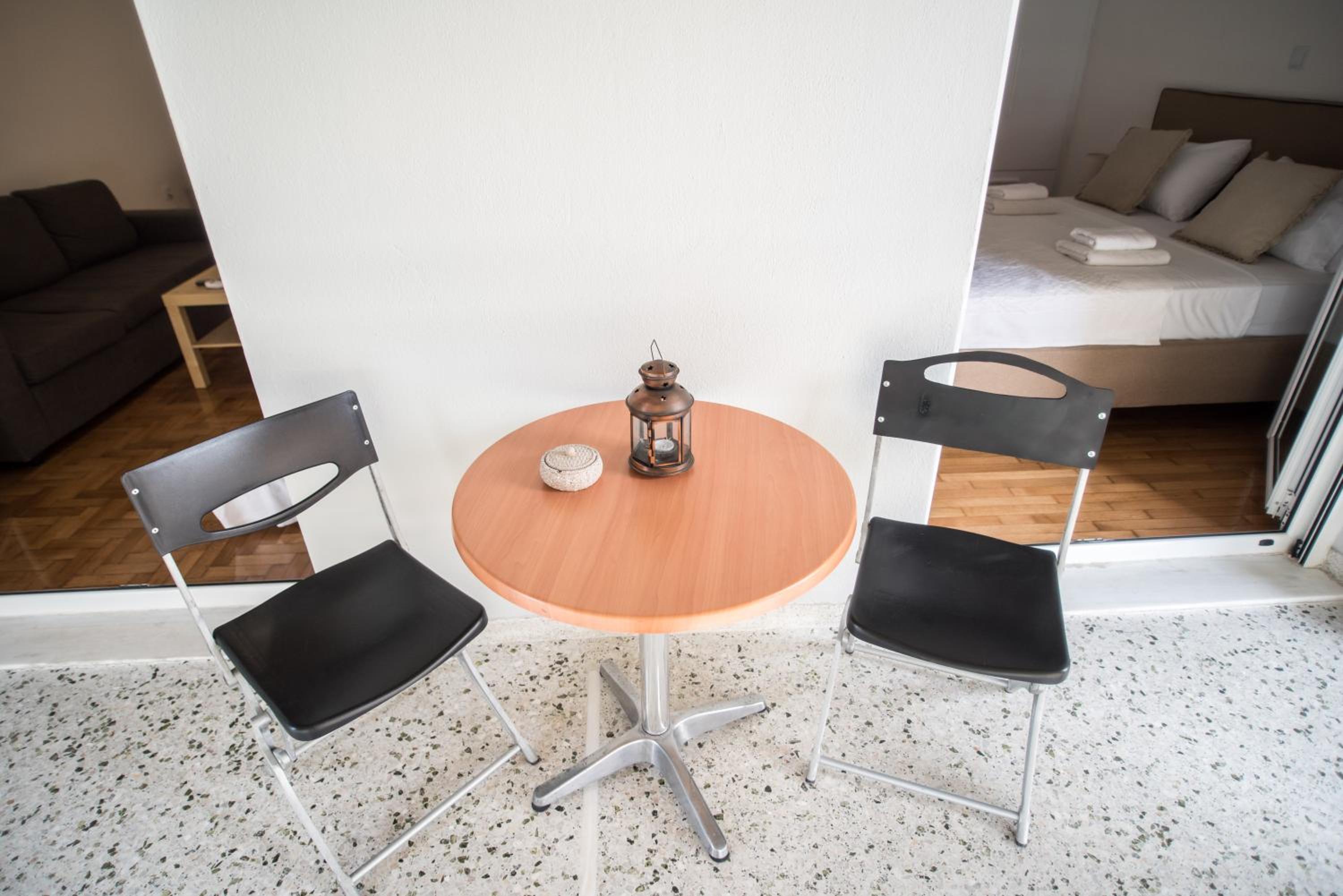 Prime Location, Renovated Flat!