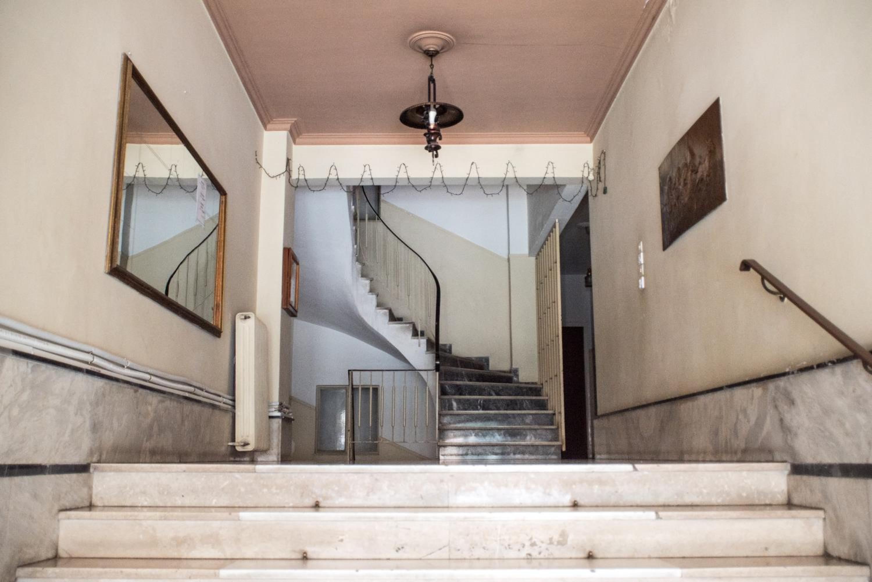 Prime Location, Renovated Flat!
