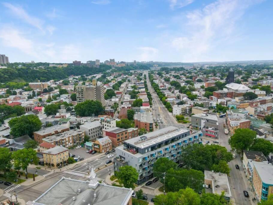 Saphir, Spacious 2-bedroom apartment, City center, Free parking