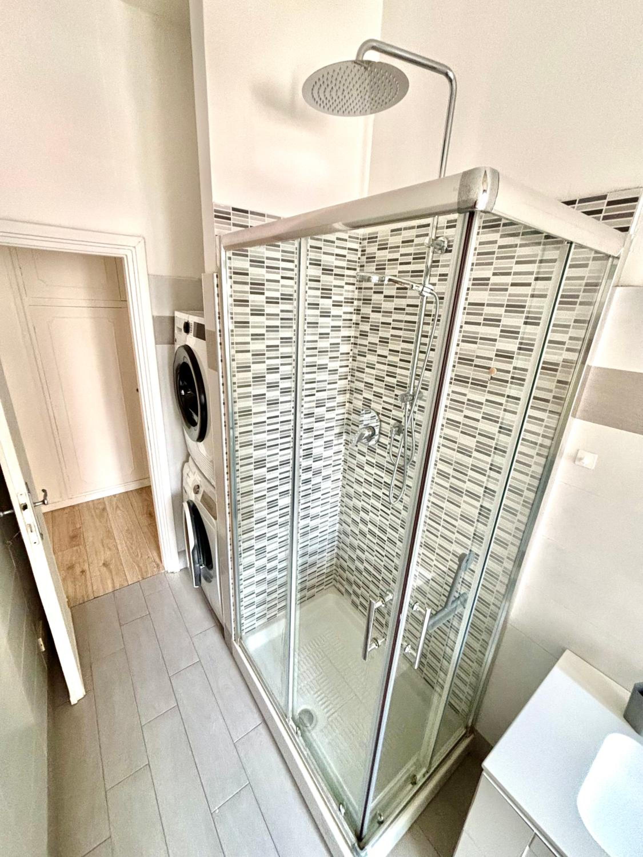Show Me Florence 2 bedroom appartment Duomo & Airport TRAM