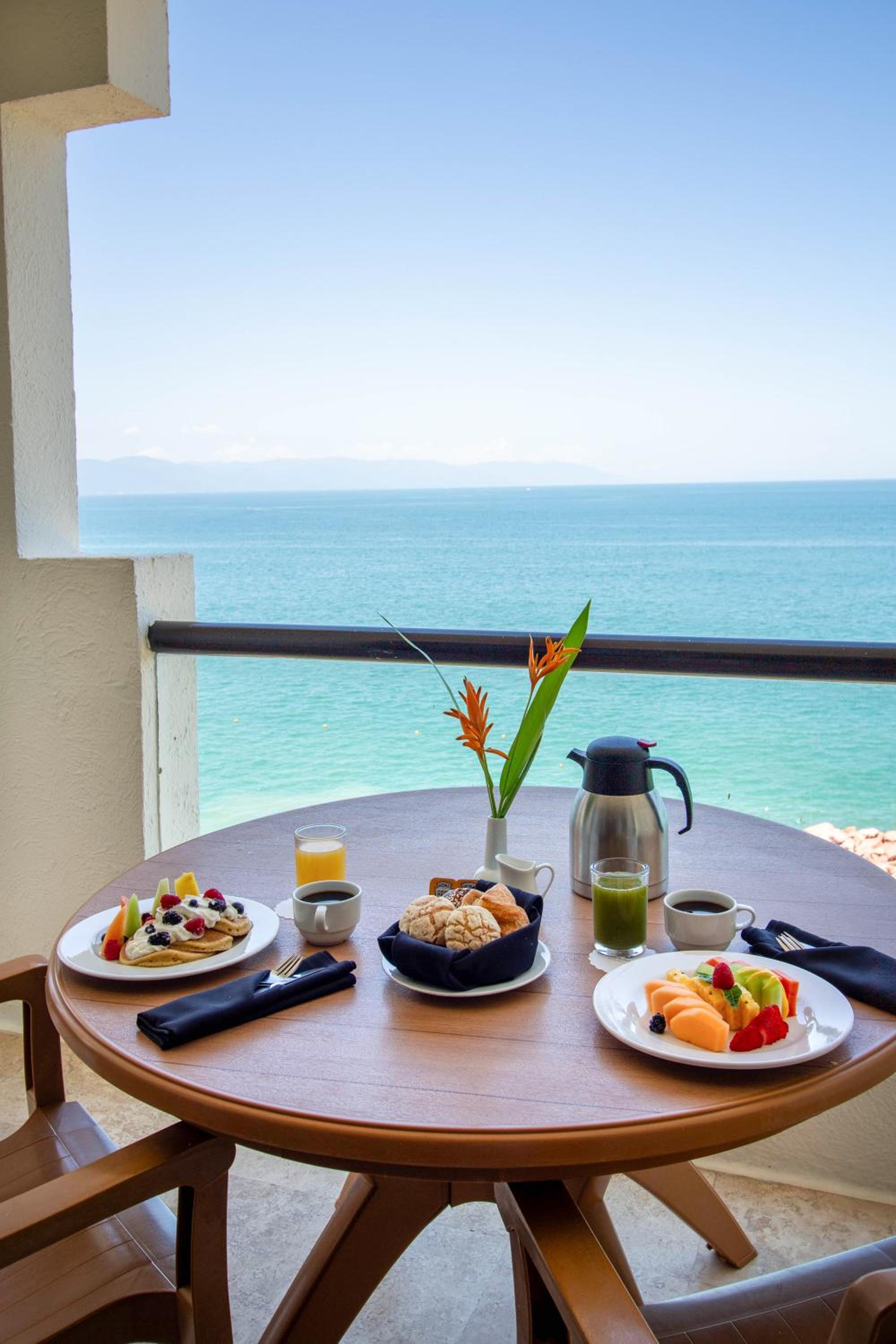 Puerto Vallarta Vacations - Plaza Pelicanos Grand Beach Resort All Inclusive - Property Image 5