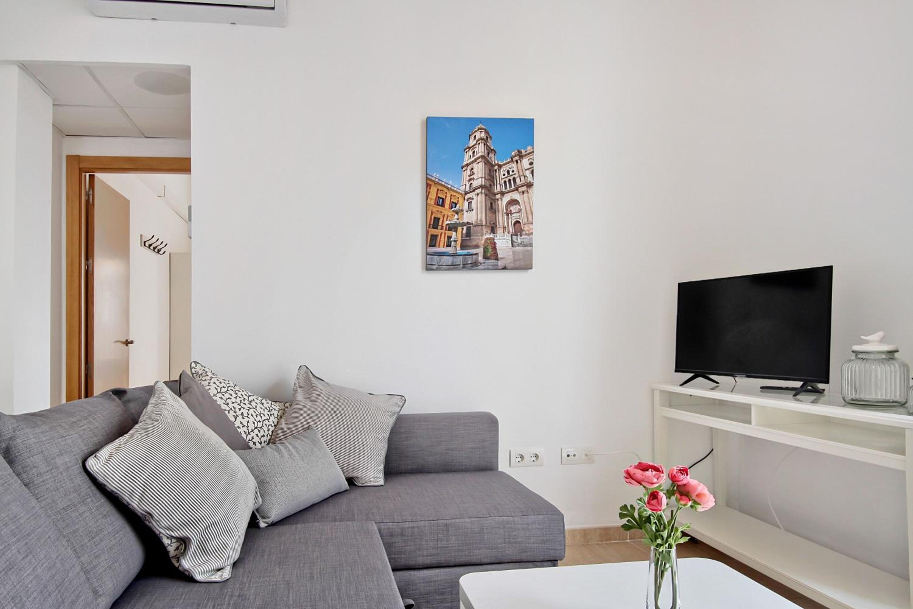 Apartamento terraza privada 2D. MALAGA CENTRO