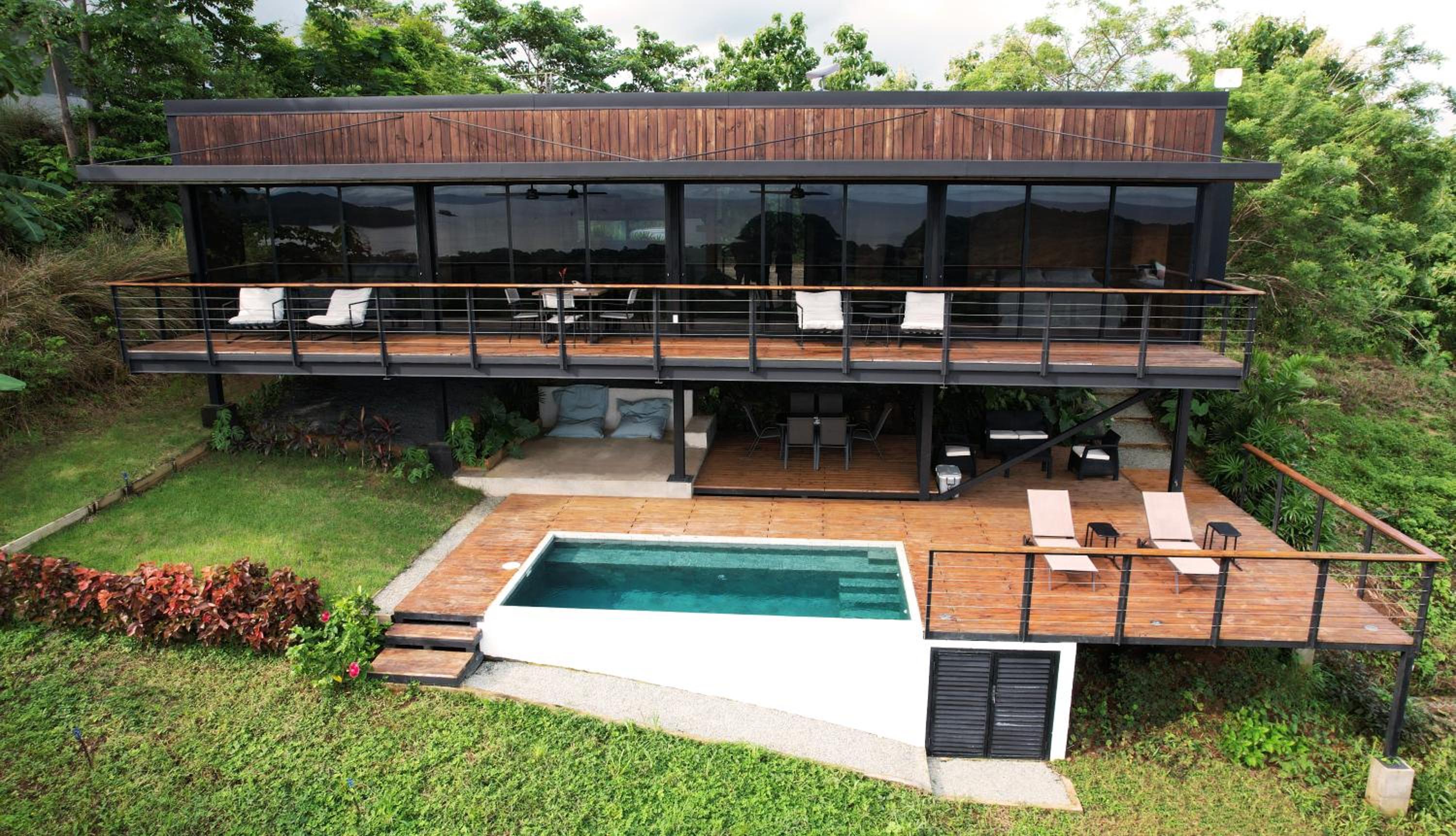 Casa Pelícano - Tropical house w' private pool and ocean views view 2
