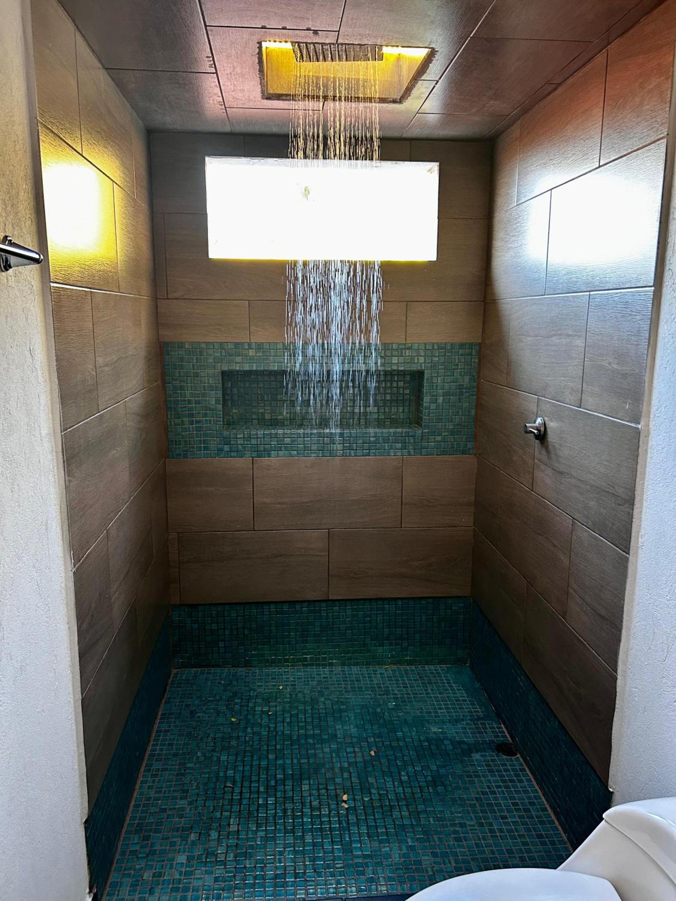 Cabaña Cedro Amarillo - Jacuzzi Grande Con Calefacción - Cerca a Medellín