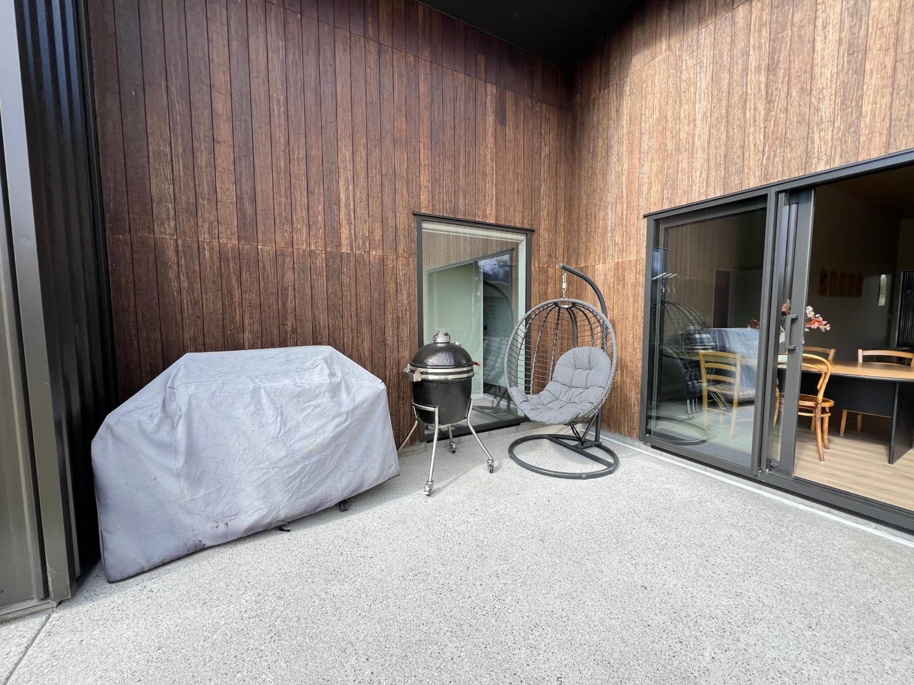 The Yellow Door at Lake Hawea