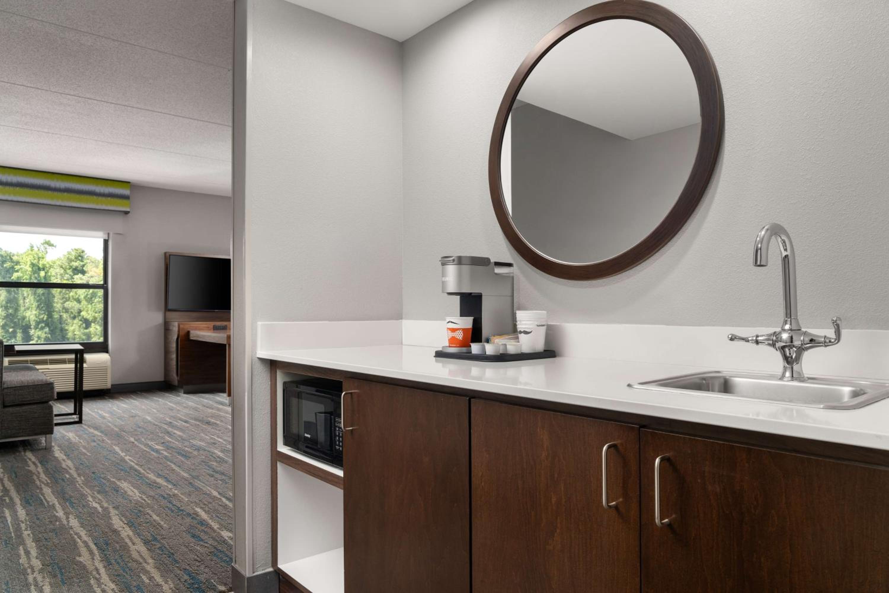 Spring Lake Vacations - Hampton Inn Spring Lake Fayetteville - Property Image 20