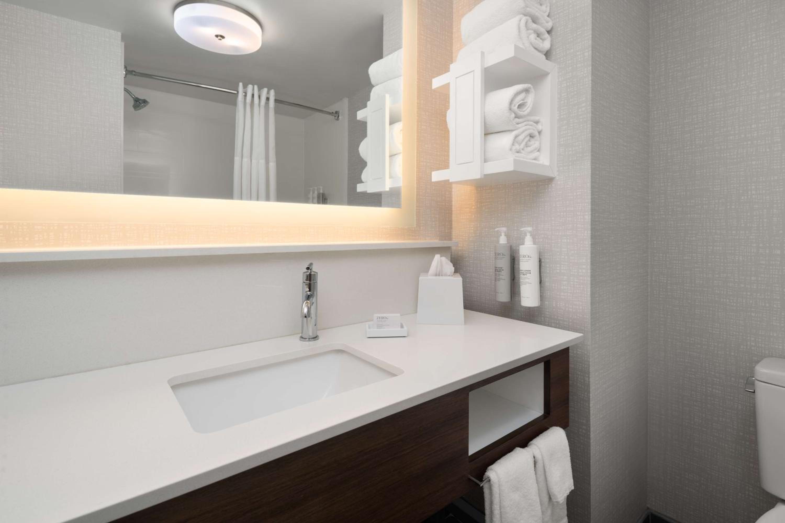Spring Lake Vacations - Hampton Inn Spring Lake Fayetteville - Property Image 40