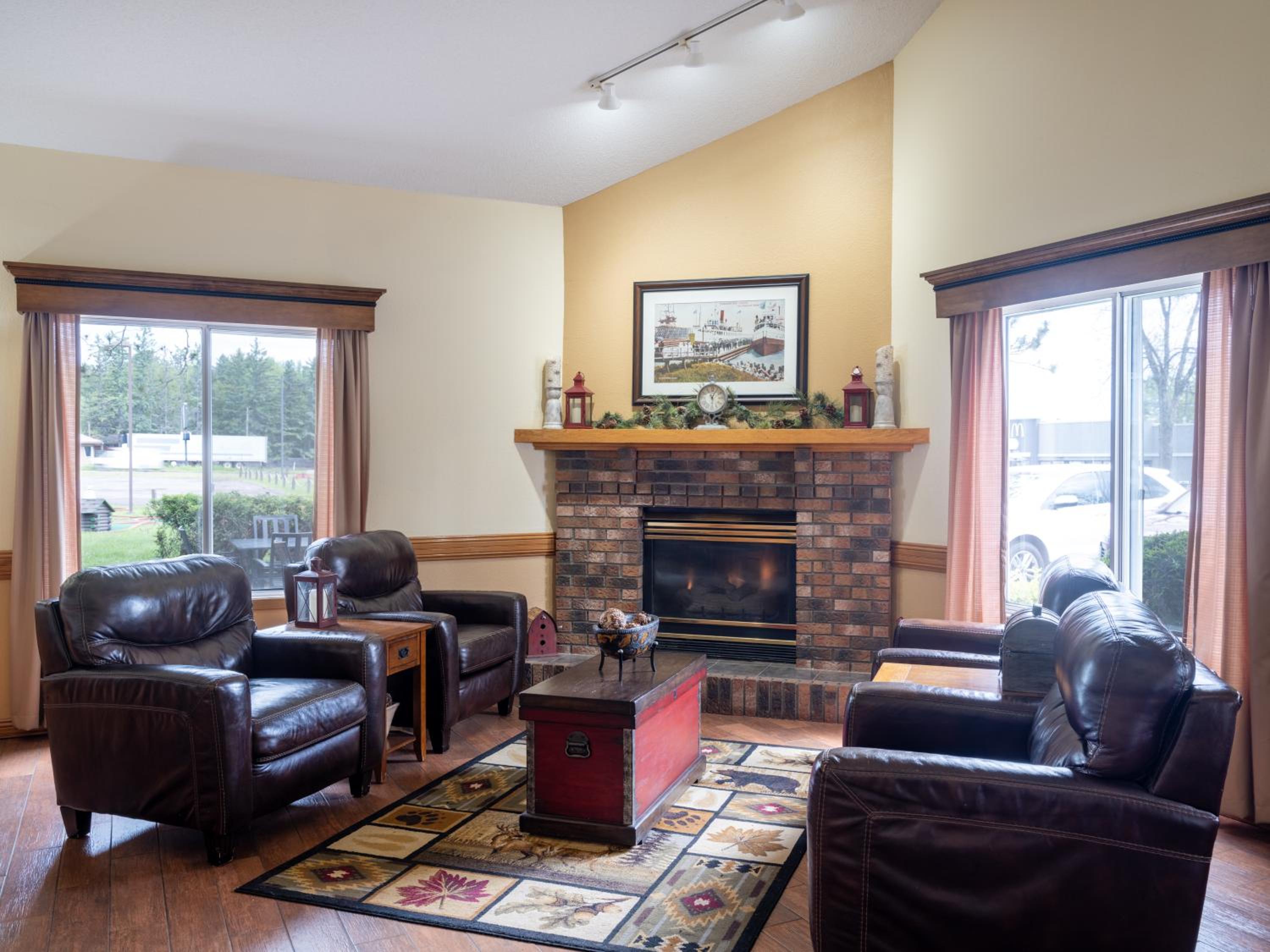 Country Inn Two Harbors