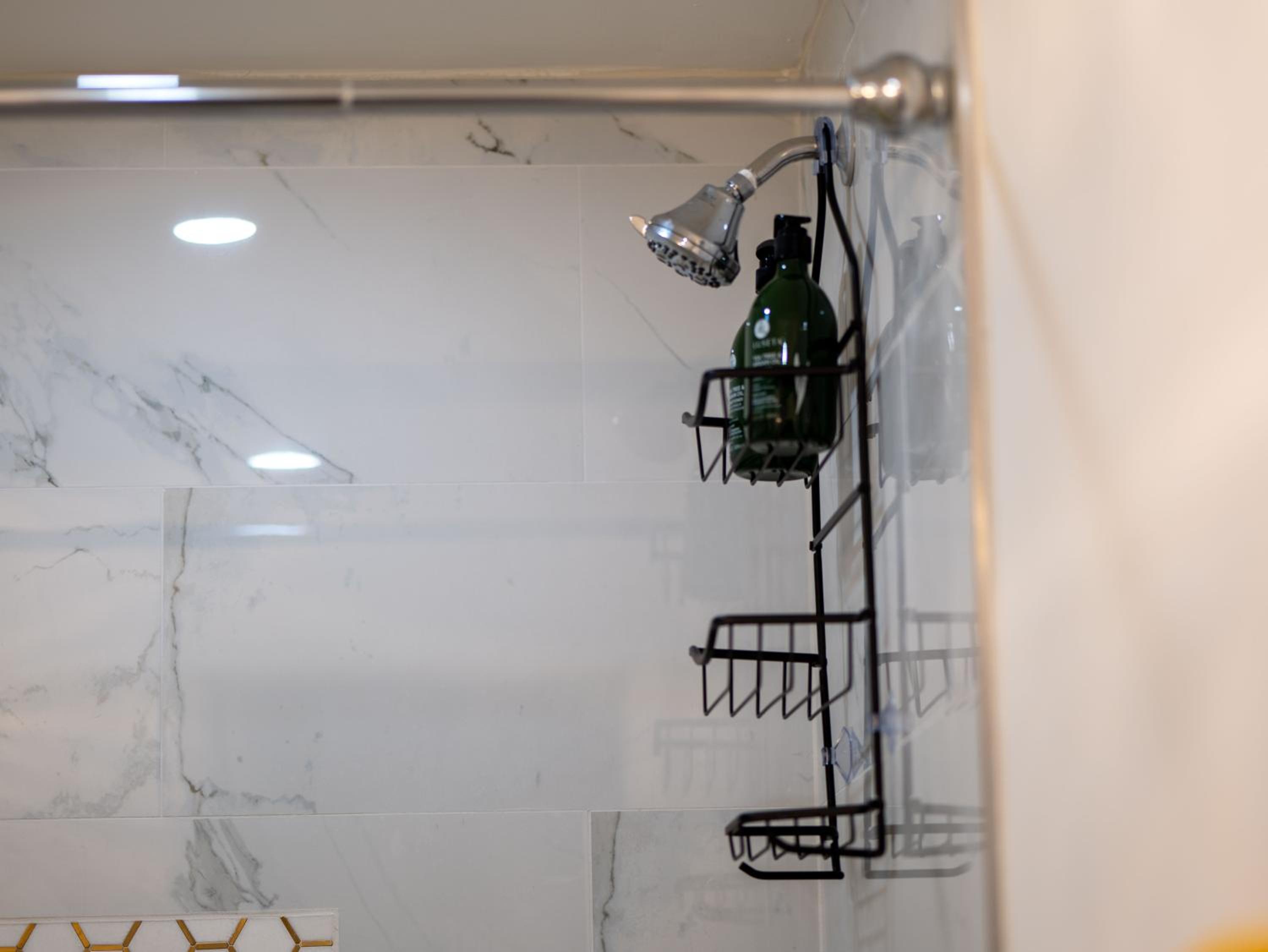4 New Apts - 3 Bed Apt 1st Floor & 3 Bed Apt 2nd Floor - 1 Bed Studio Apt Ground Floor & 1 Bed Studio Apt Ground Floor near Penn Station EWR Airport Beth I, photo 79