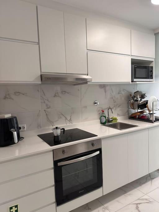Apartamento completo 3 suites exclusivas view 4
