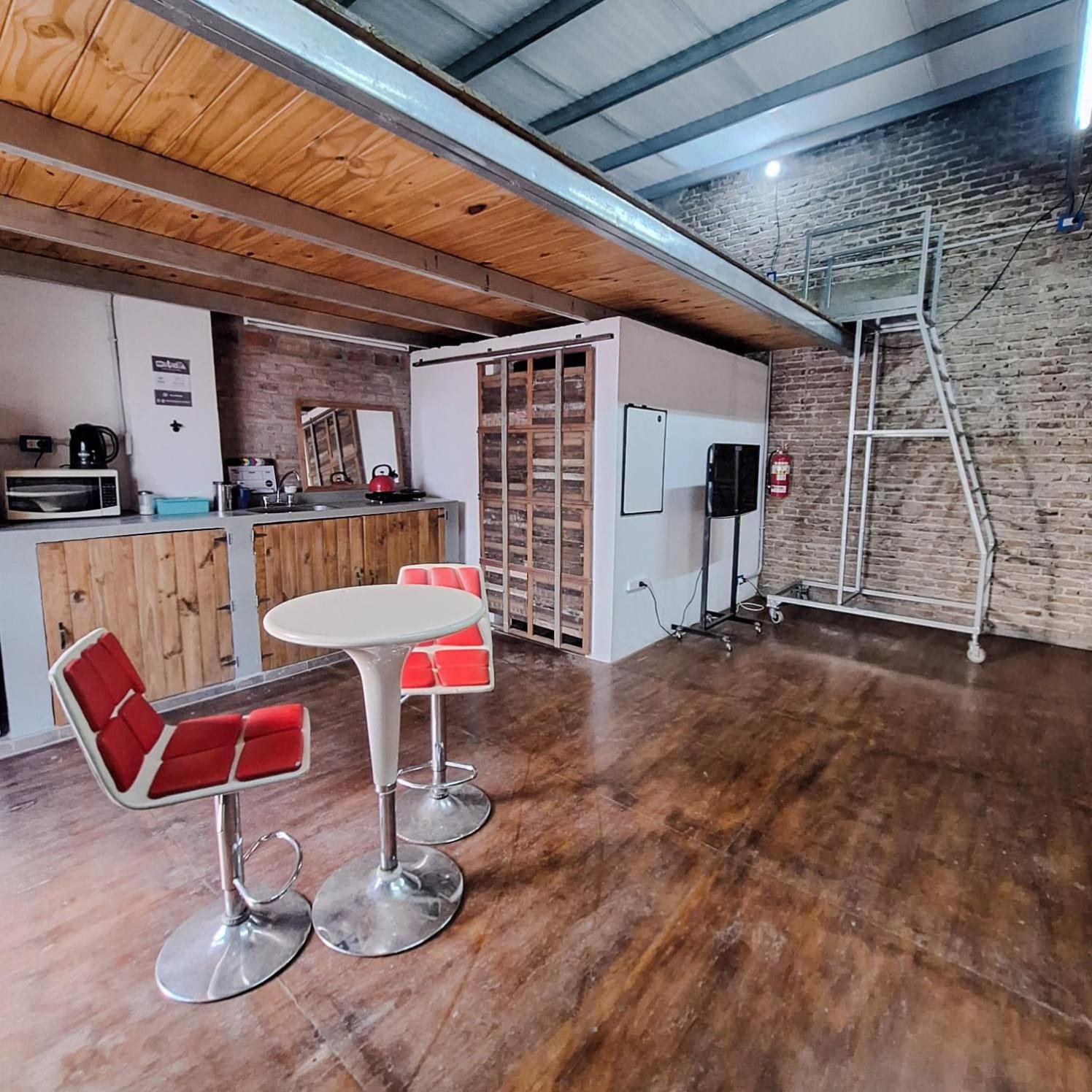 Loft amplio y luminoso con cochera