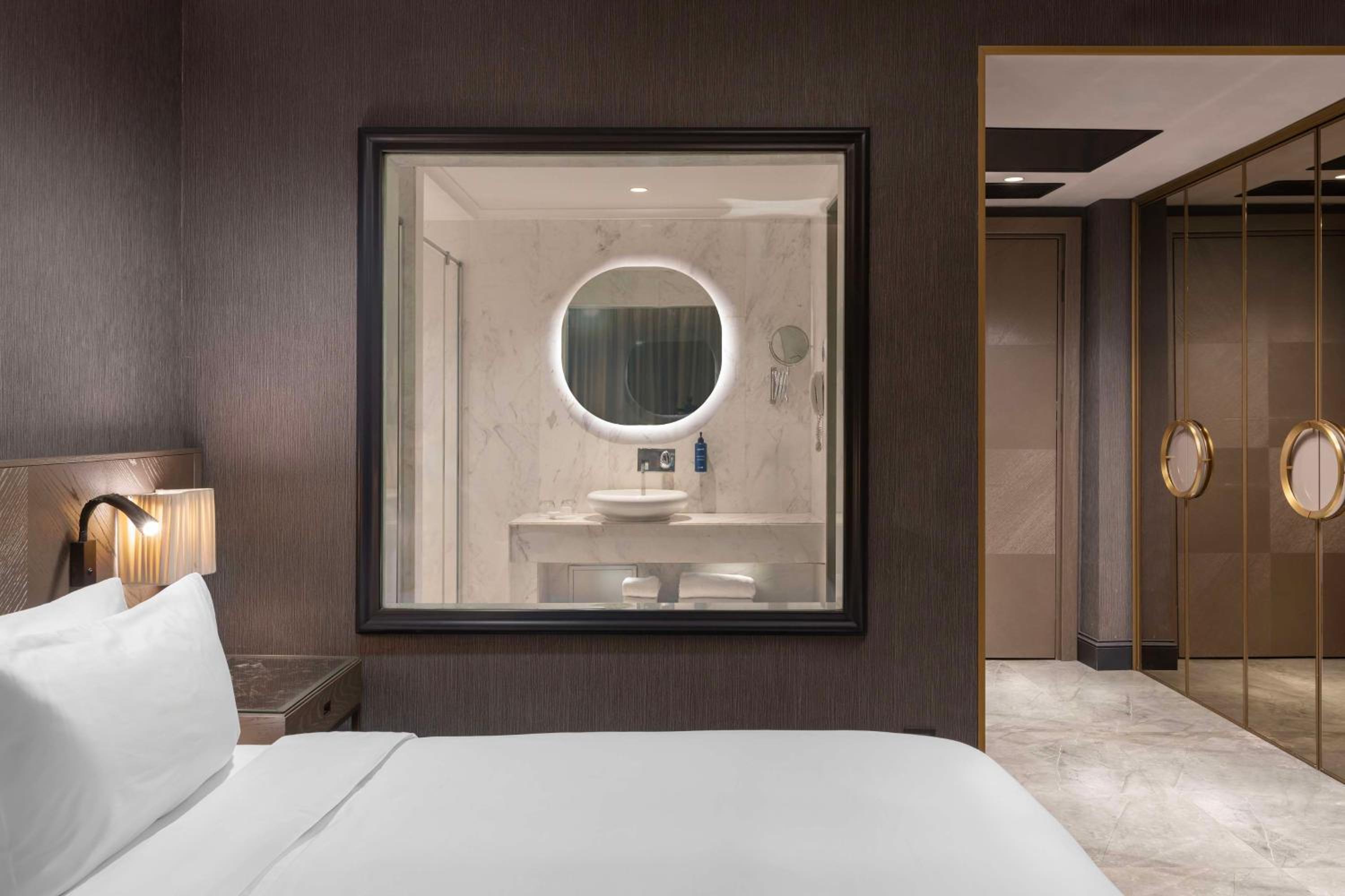 Radisson Blu Otel İstanbul Ottomare - Image 25