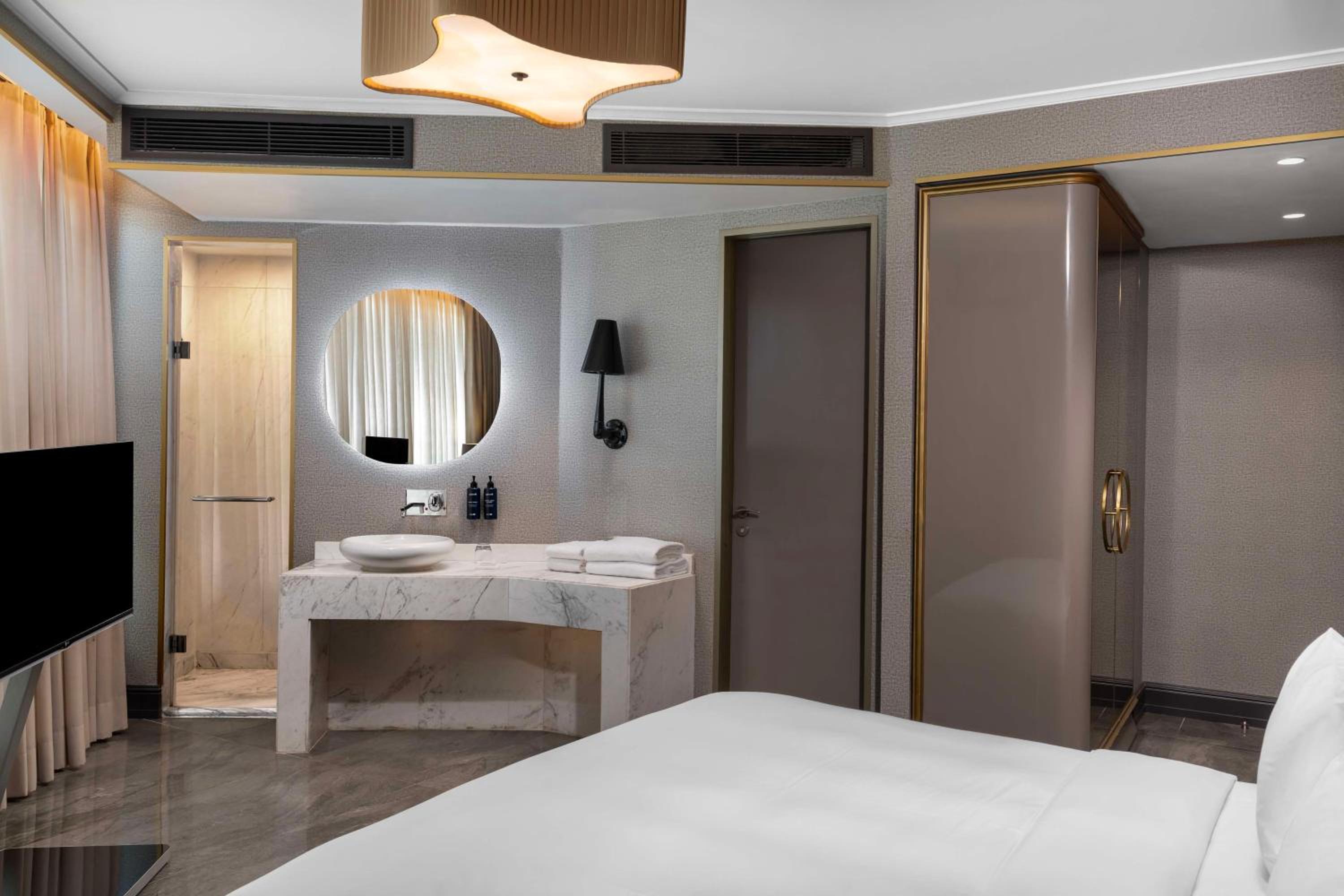 Radisson Blu Otel İstanbul Ottomare - Image 27