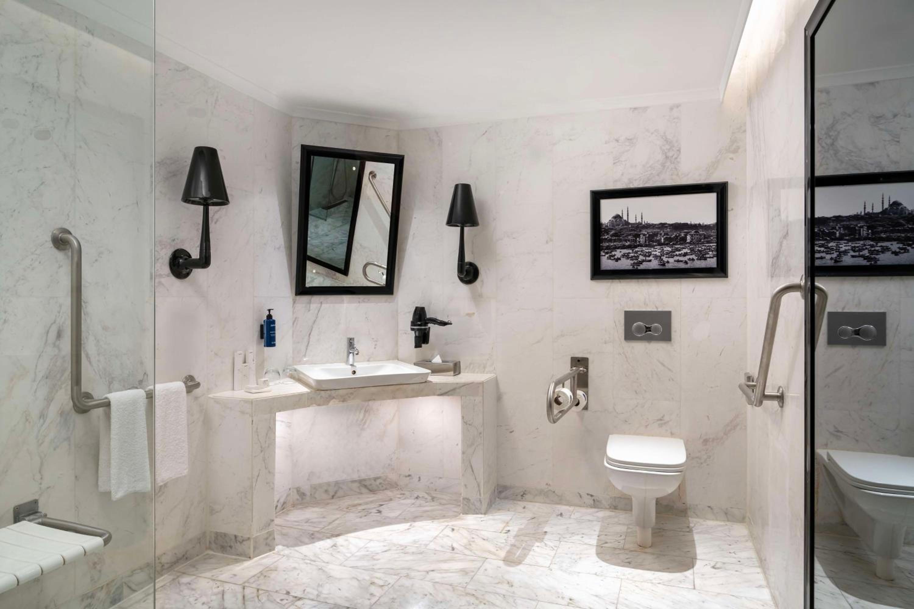 Radisson Blu Otel İstanbul Ottomare - Image 167