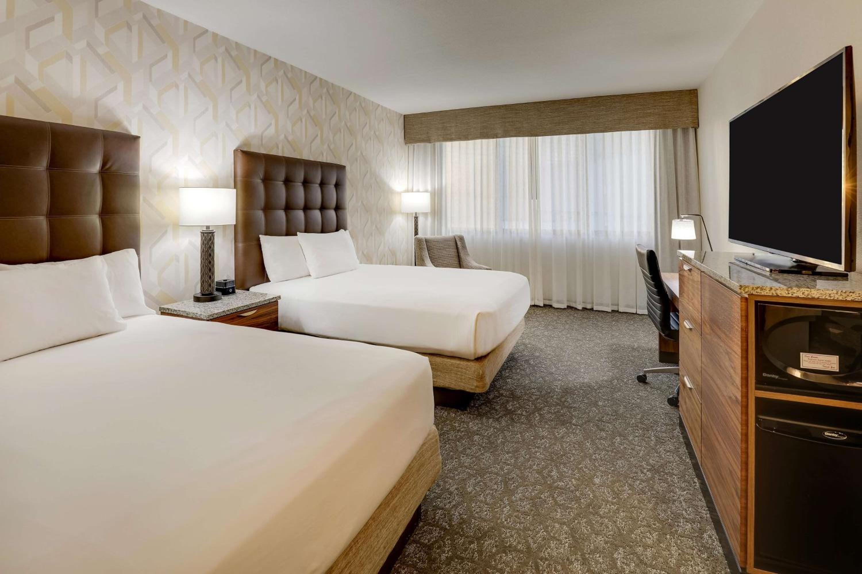 Drury Plaza Hotel North Charleston