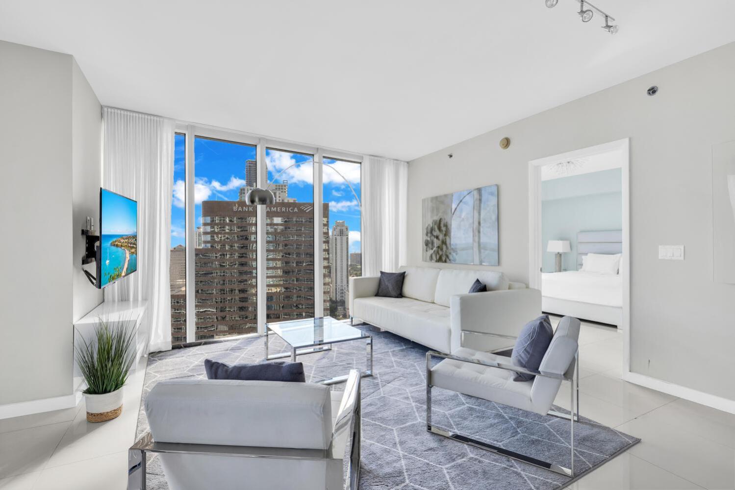 Large Suites in Hotel W with bay views