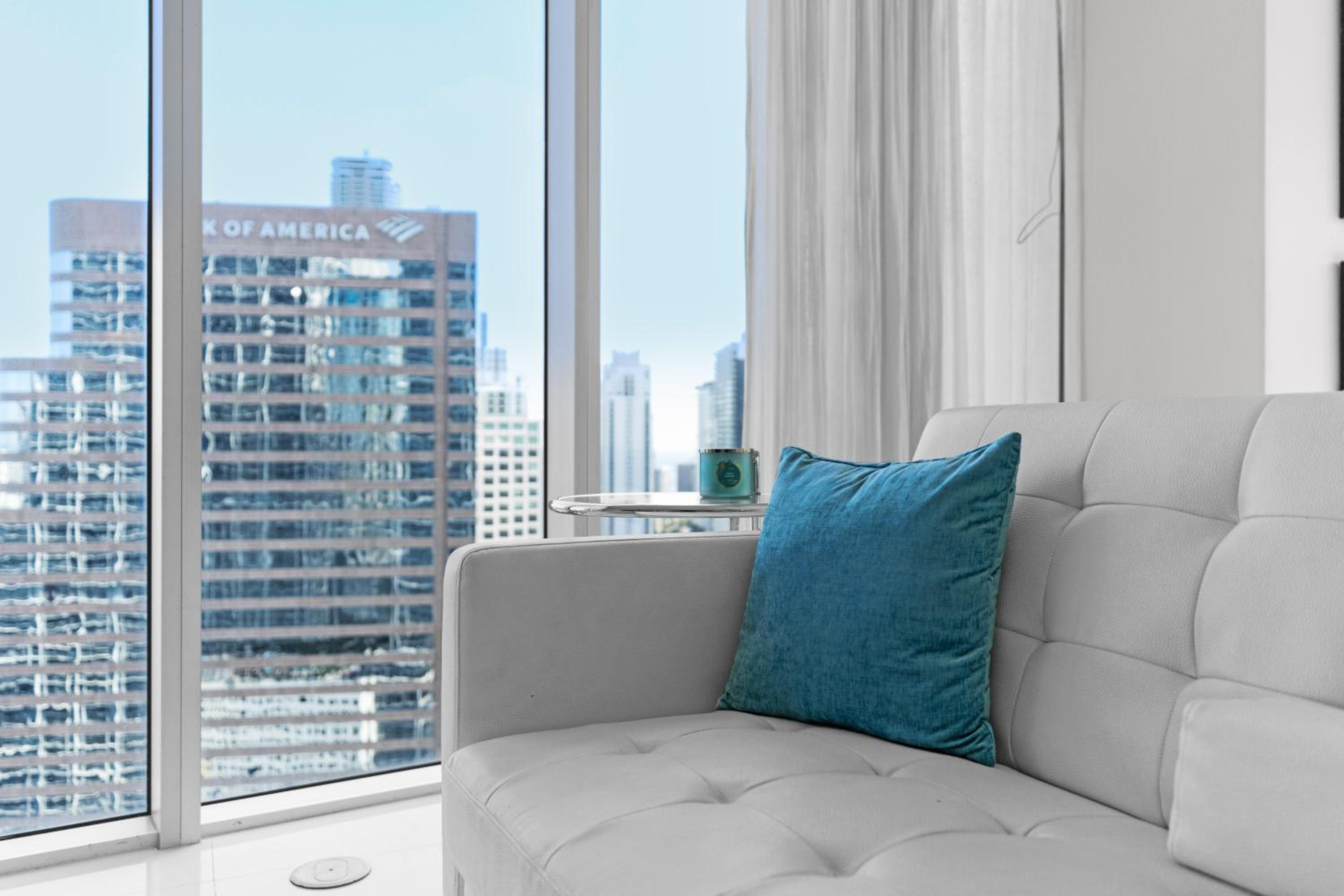 Large Suites in Hotel W with bay views
