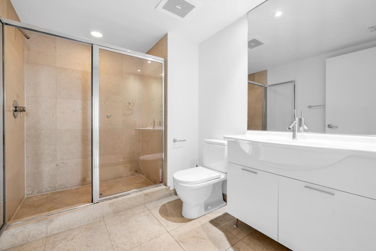 Large Suites in Hotel W with bay views