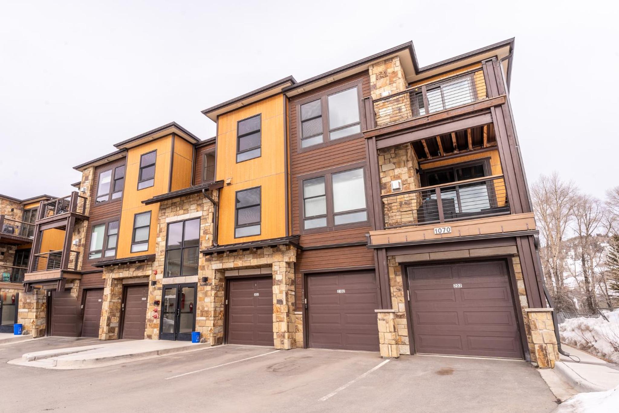 Blue River Flats Building 2 302 By Summit County Mountain Retreats view 4