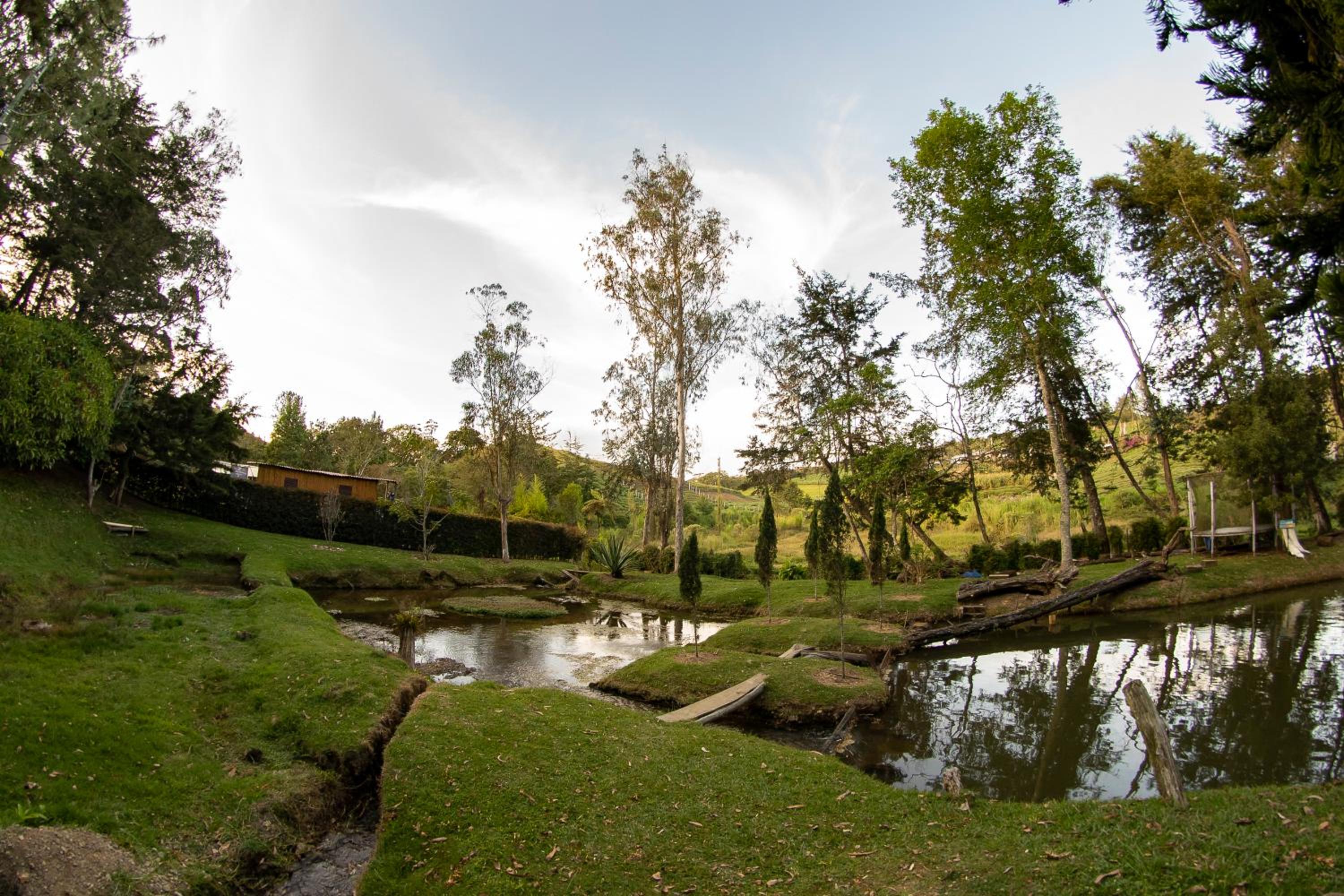 Refugio Natural - Guarne - Cabañas Ecológicas con Jacuzzi e hidromasaje