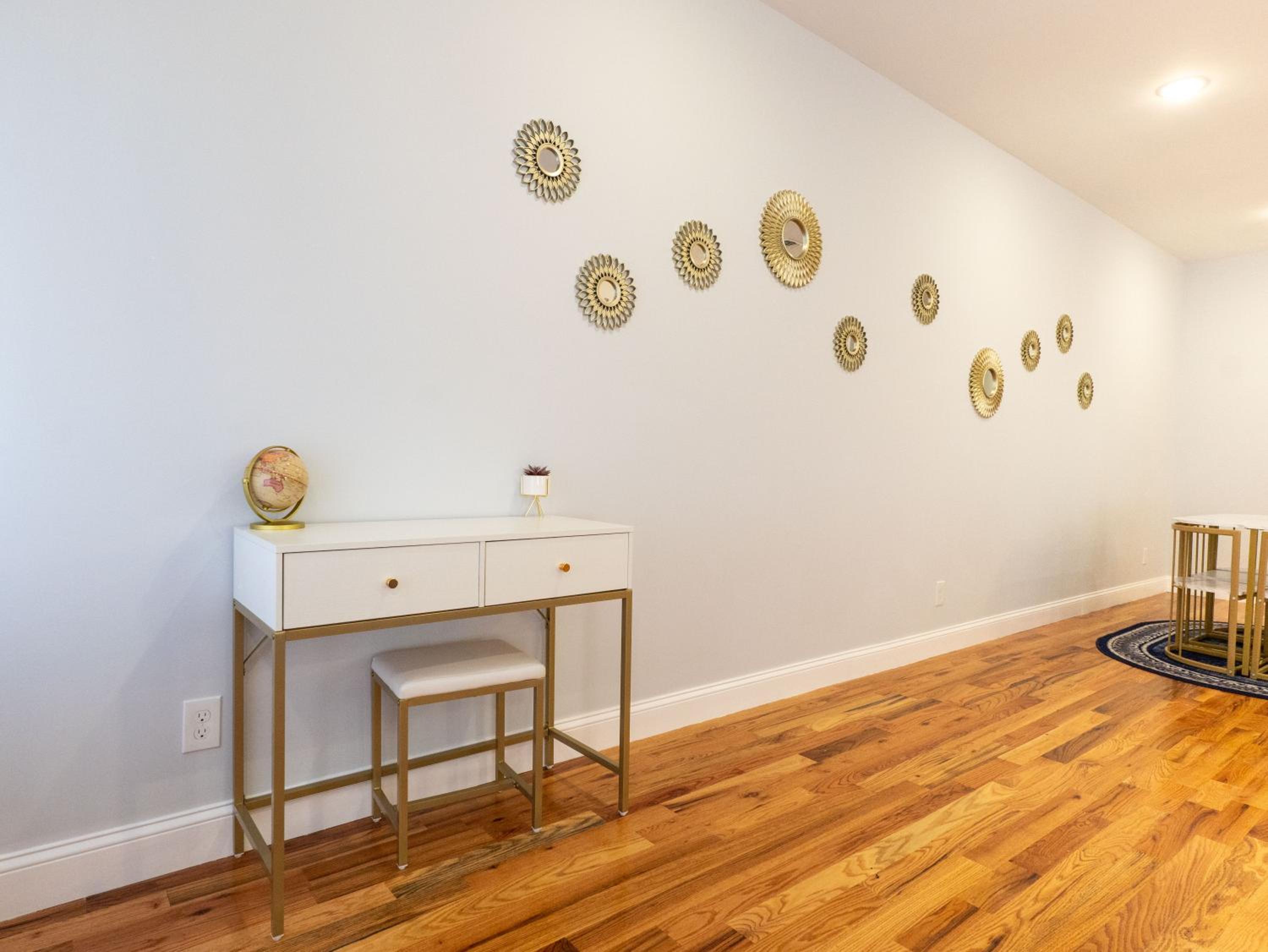 4 New Apts - 3 Bed Apt 1st Floor & 3 Bed Apt 2nd Floor - 1 Bed Studio Apt Ground Floor & 1 Bed Studio Apt Ground Floor near Penn Station EWR Airport Beth I, photo 96