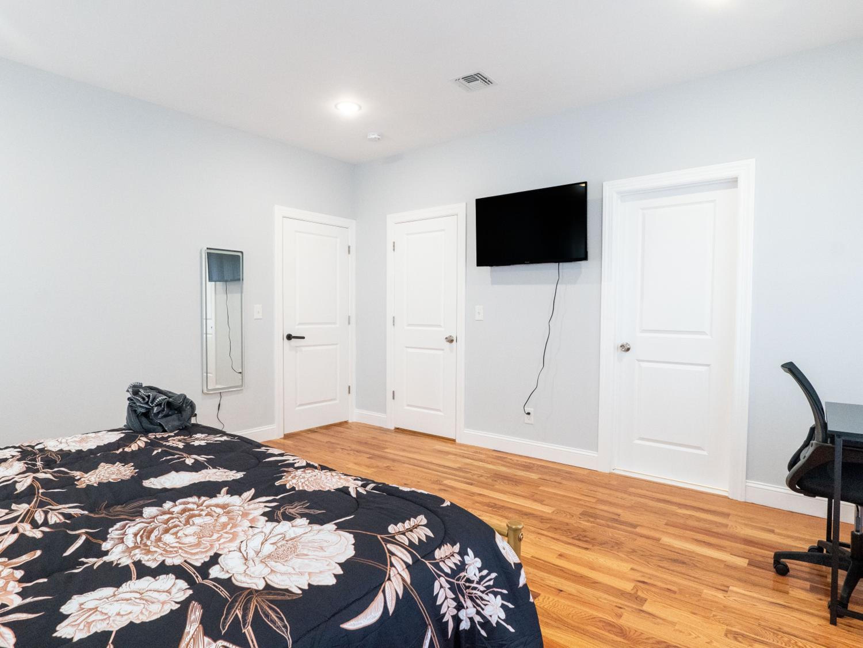 4 New Apts - 3 Bed Apt 1st Floor & 3 Bed Apt 2nd Floor - 1 Bed Studio Apt Ground Floor & 1 Bed Studio Apt Ground Floor near Penn Station EWR Airport Beth I, photo 81