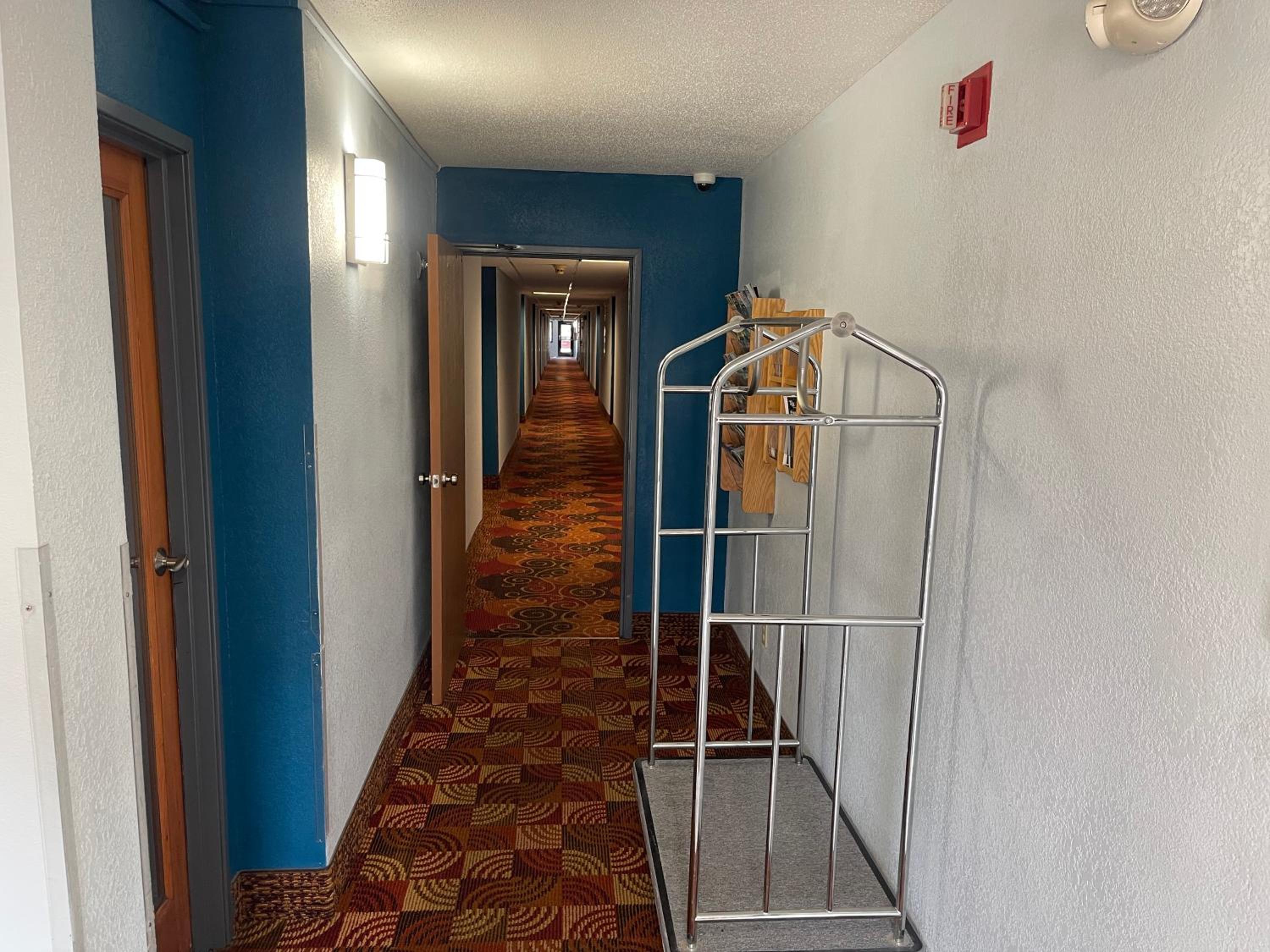 Muncie Vacations - Days Inn by Wyndham Muncie -Ball State University - Property Image 7