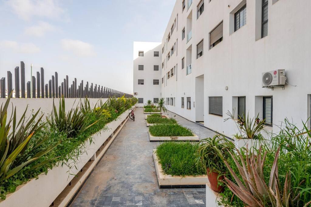 Residence GYA Beach - Luxe Moderne et Confort à Harhoura accès plage view 2