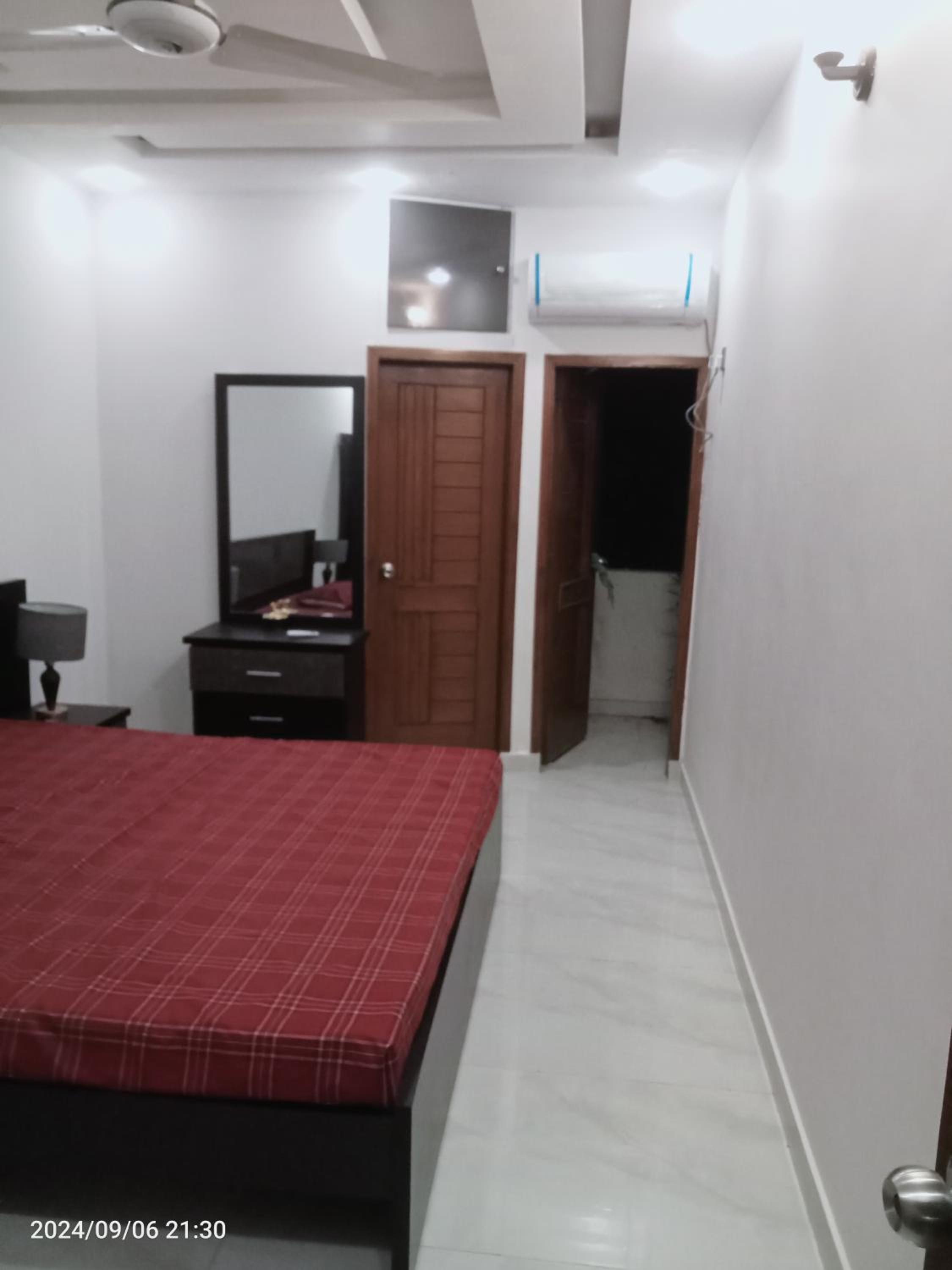 Apartment in DHA view 4