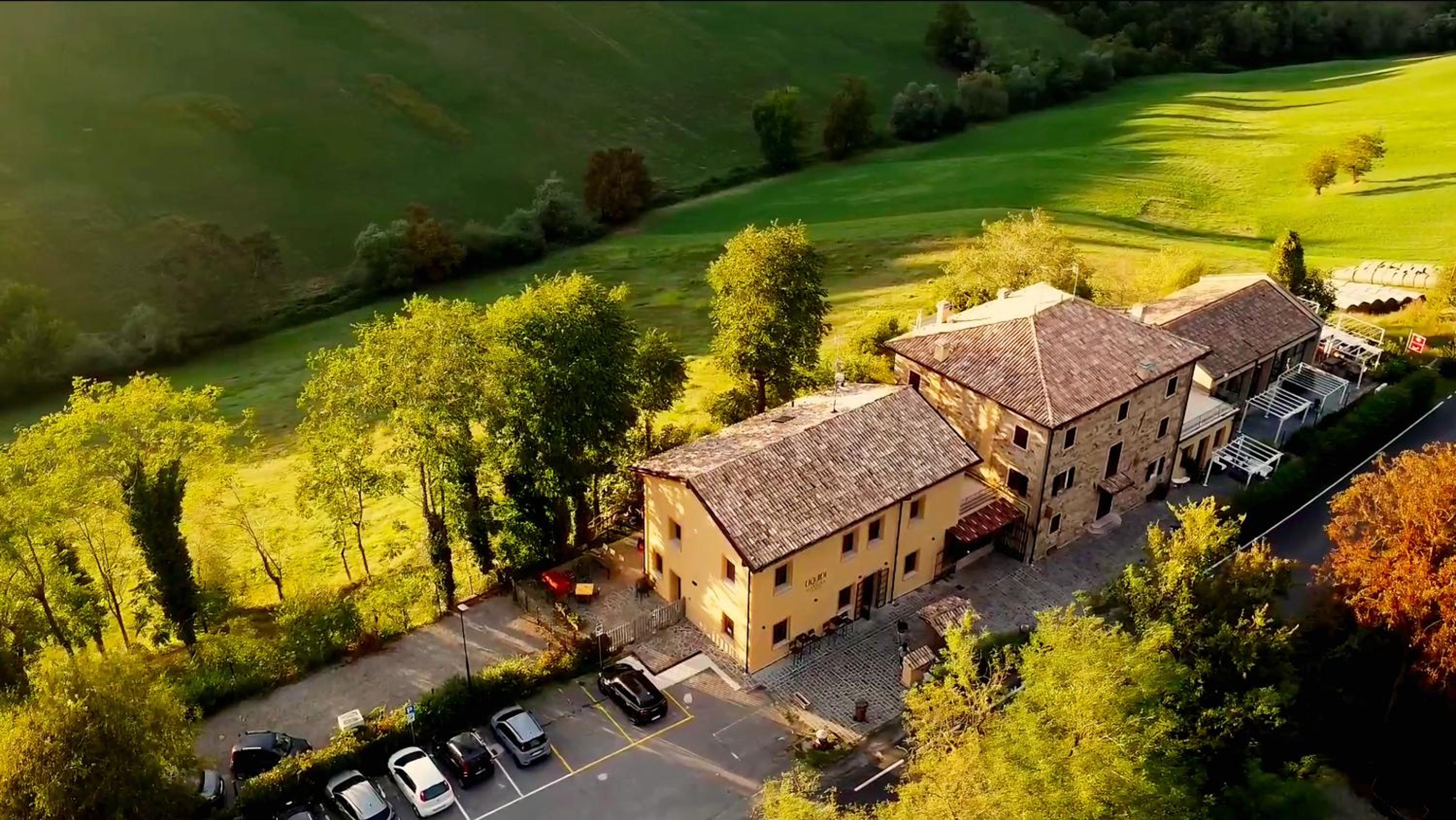 Casa Emilia B&B with cocktail bar view 2