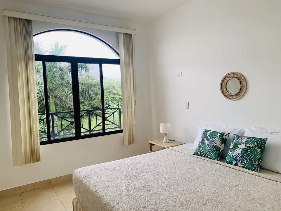 A6 PL Near the Beach 1bed 1bath private terrace
