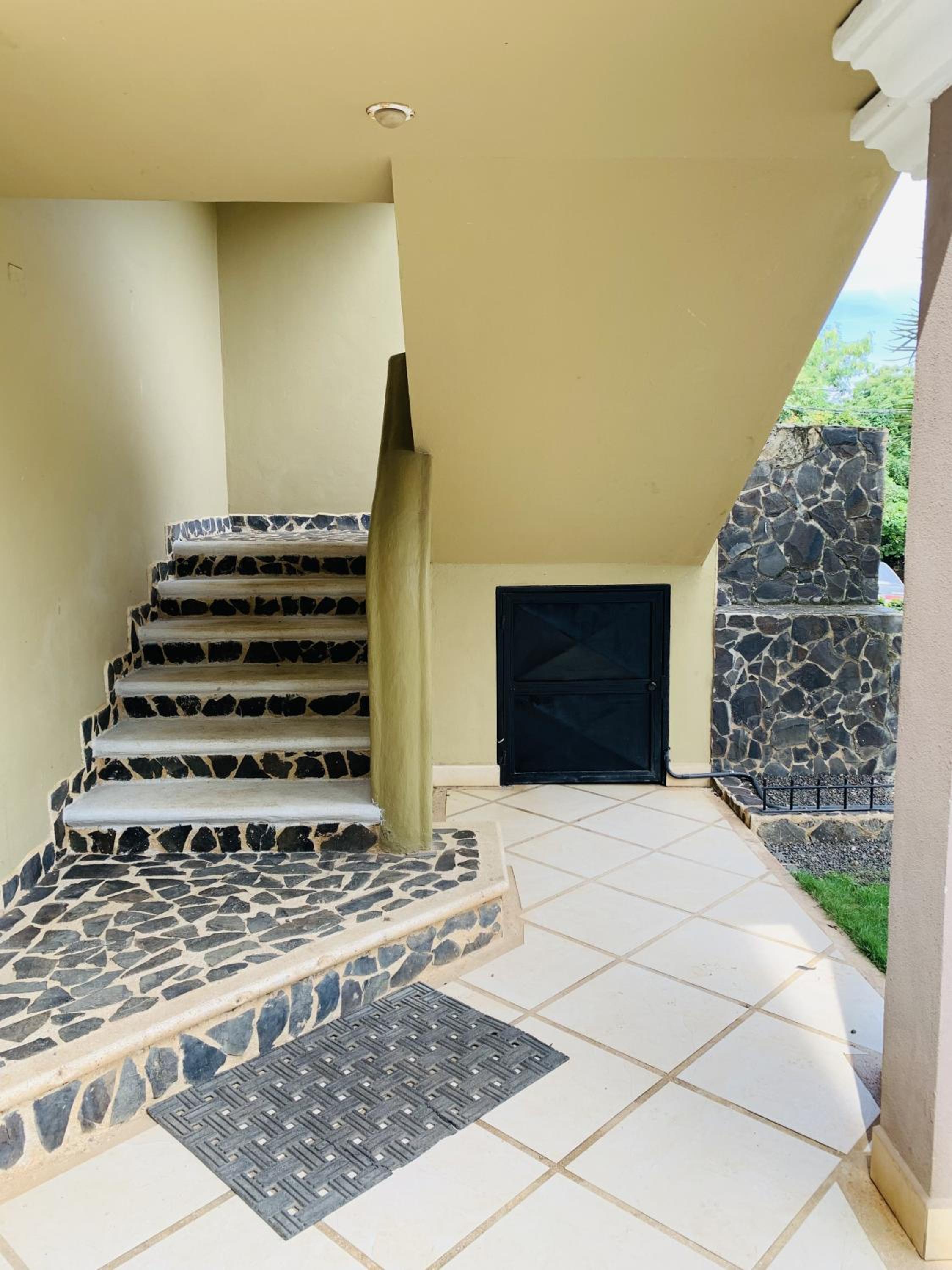 A6 PL Near the Beach 1bed 1bath private terrace