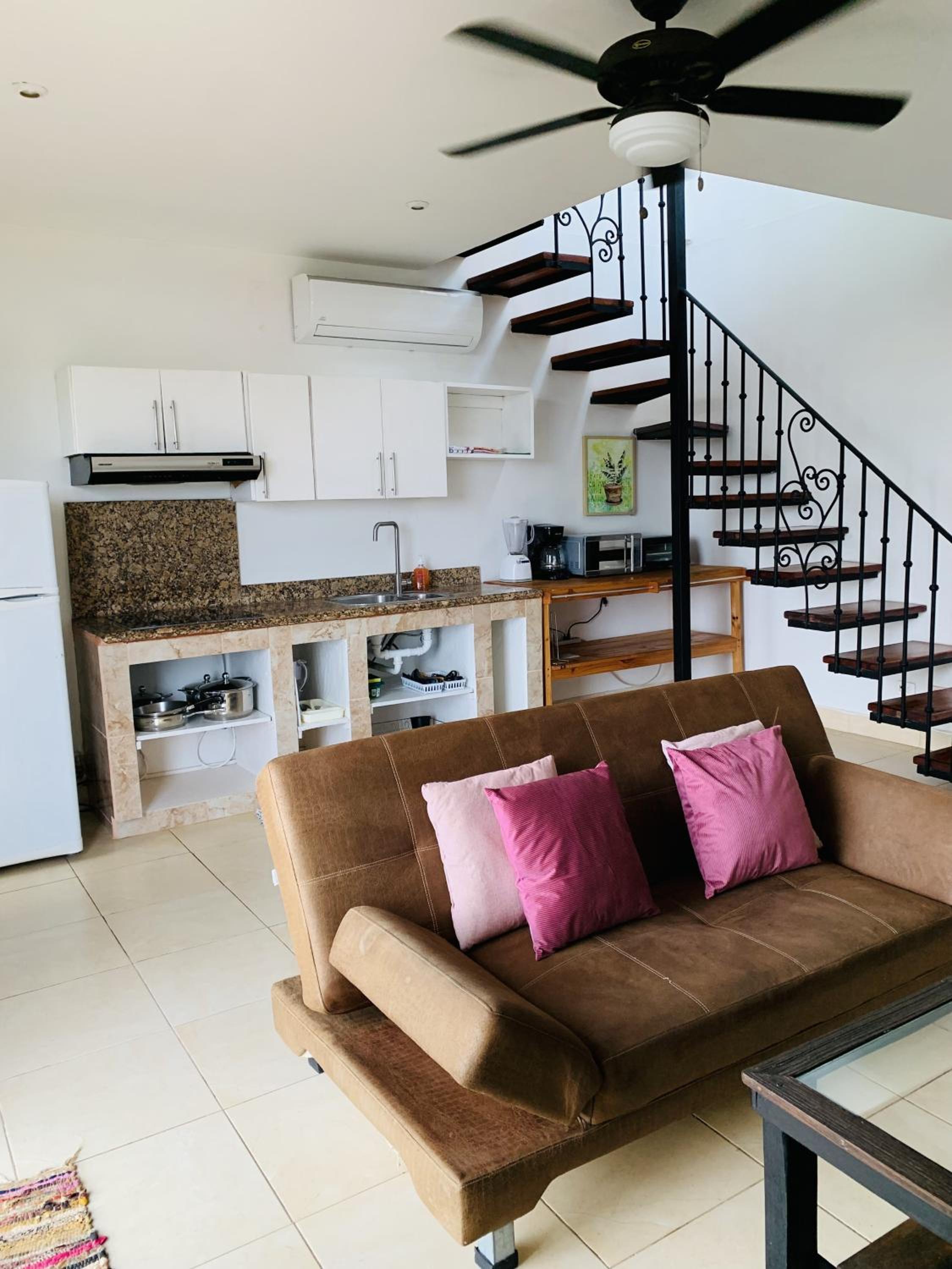 A6 PL Near the Beach 1bed 1bath private terrace