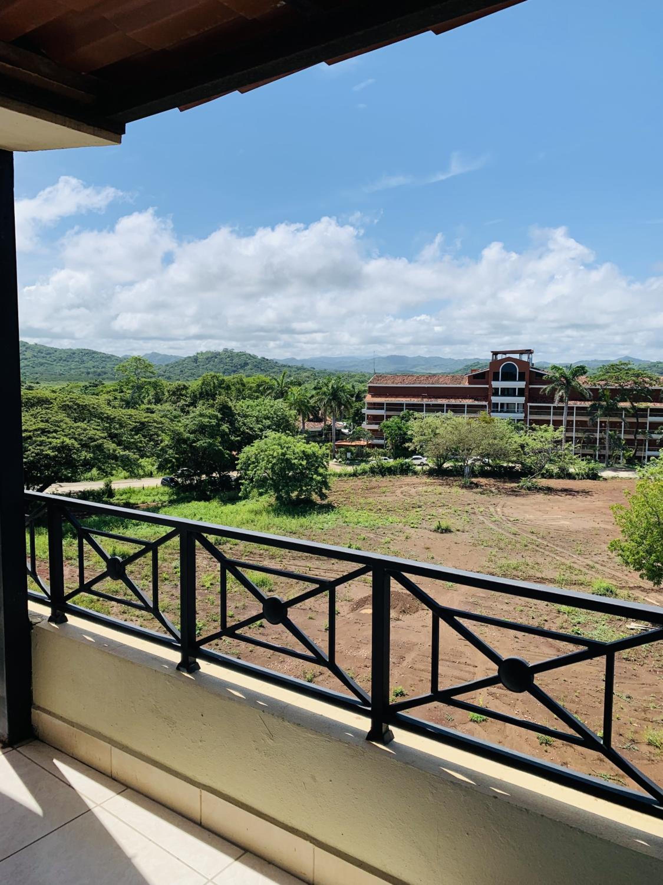 A6 PL Near the Beach 1bed 1bath private terrace