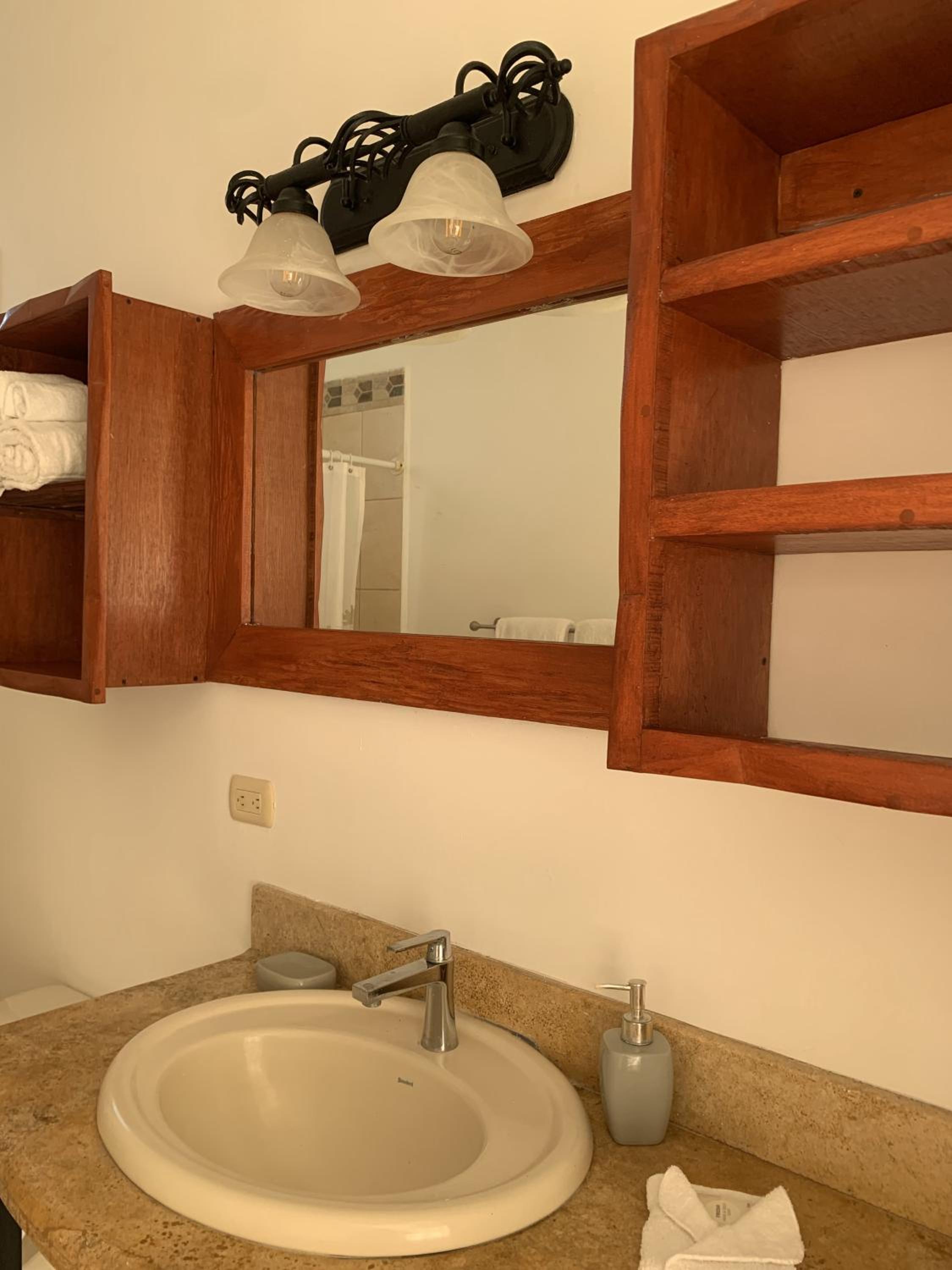 A6 PL Near the Beach 1bed 1bath private terrace
