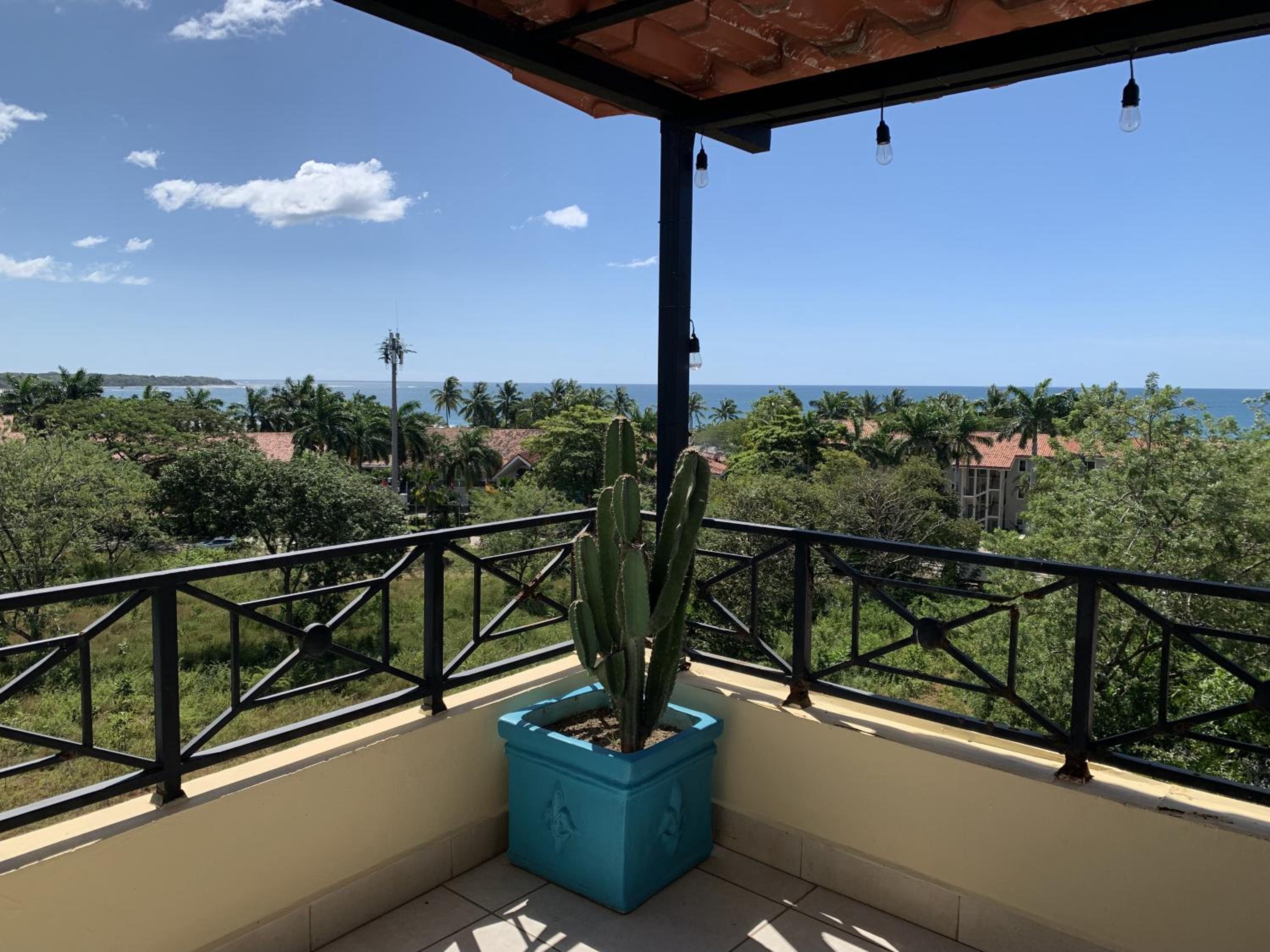 A6 PL Near the Beach 1bed 1bath private terrace
