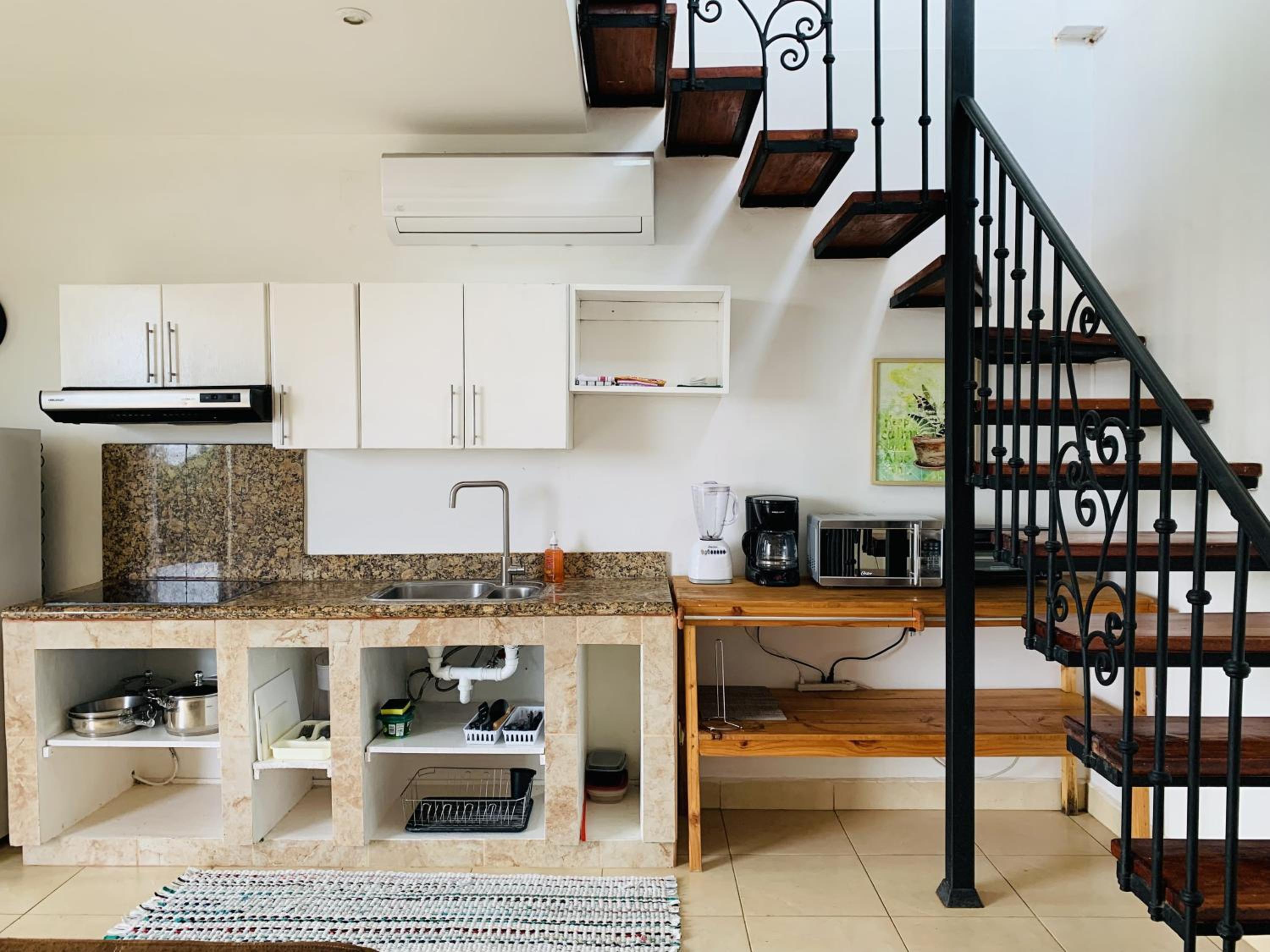 A6 PL Near the Beach 1bed 1bath private terrace