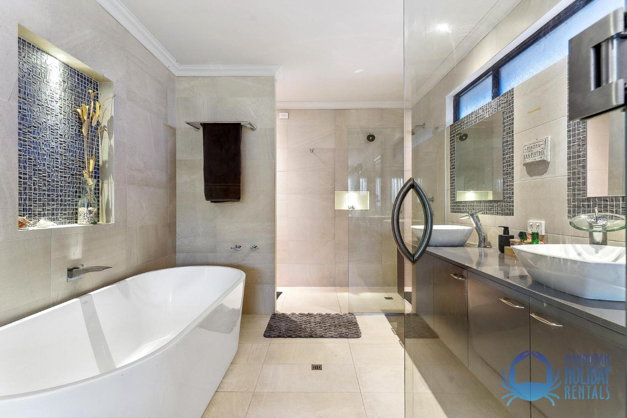 Soldiers Cove Luxury Retreat