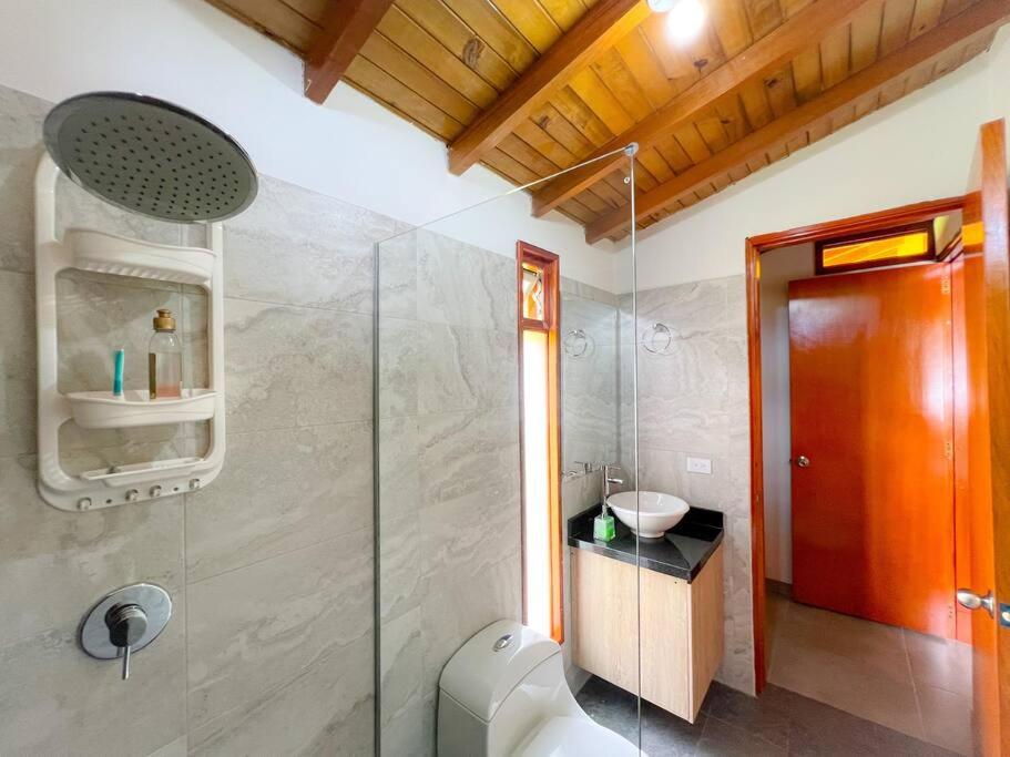 15 mins to Jardín Spacious & Convenient House